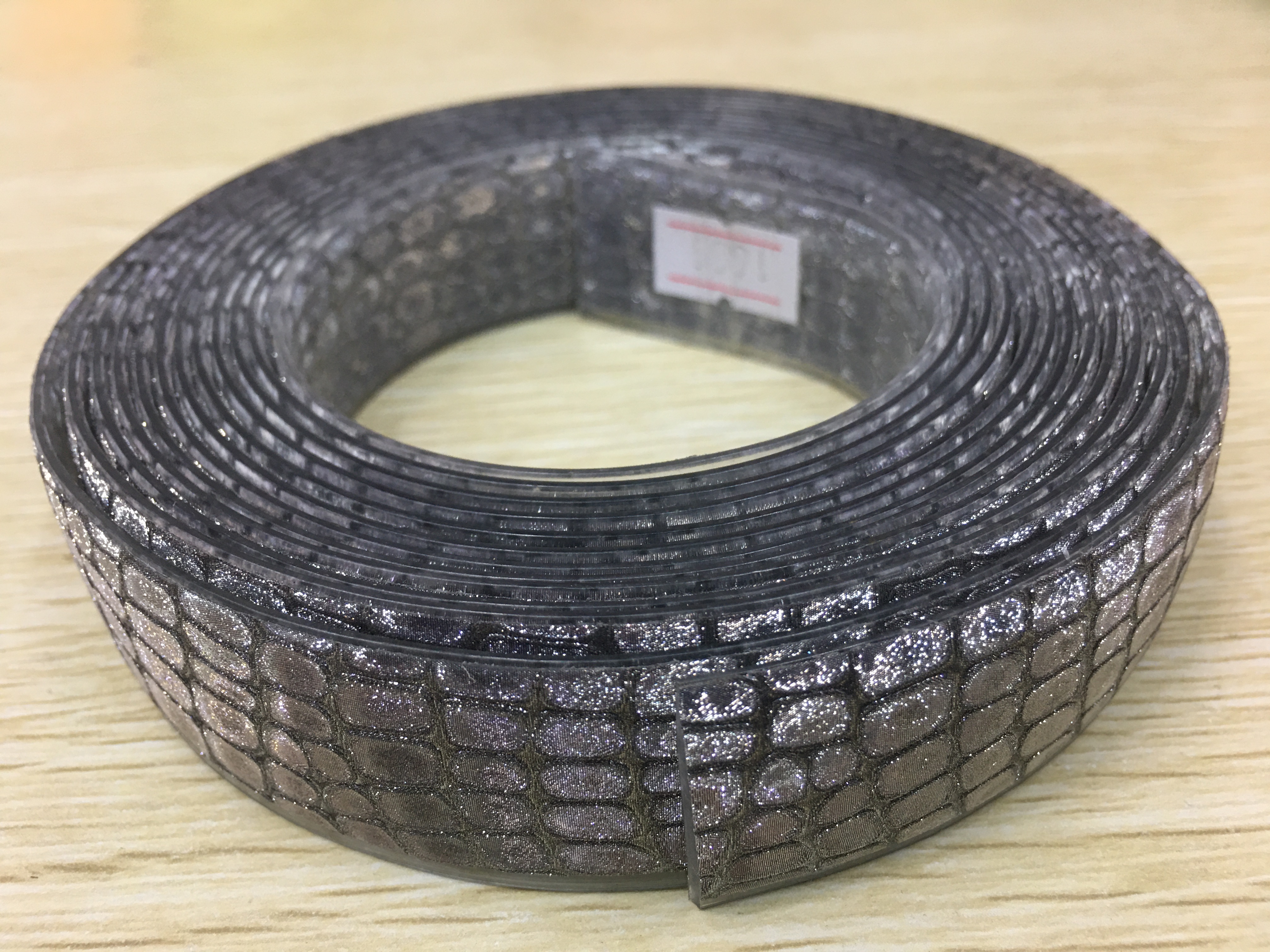 洞洞鞋配件/洞洞鞋金属配件/水滴贴钻/免系鞋带懒人/洞洞鞋配件金属产品图