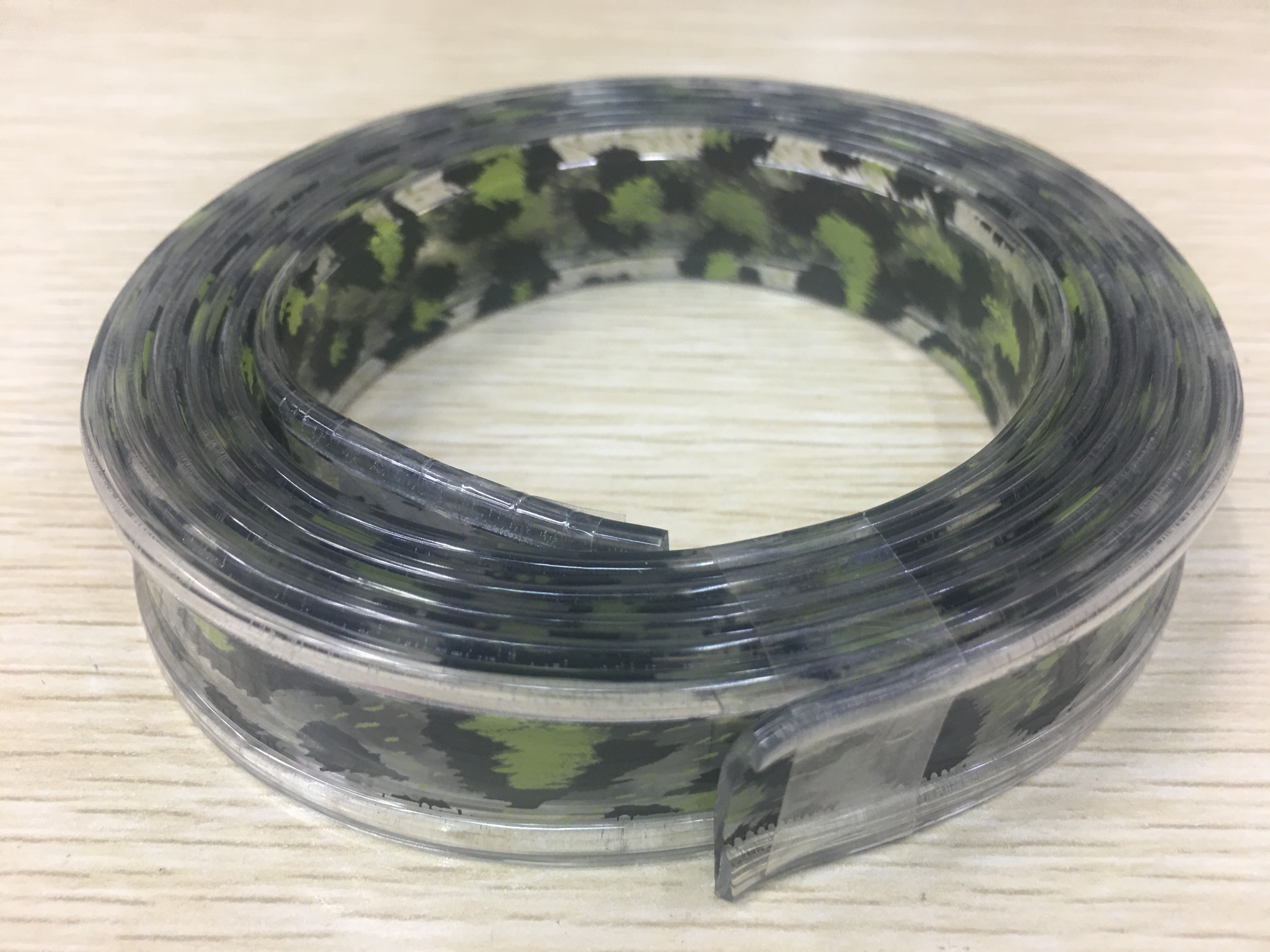 潮流PVC中插幻彩鞋面 透明PVC中插幻彩鞋面生产厂家#裱贴PVC条