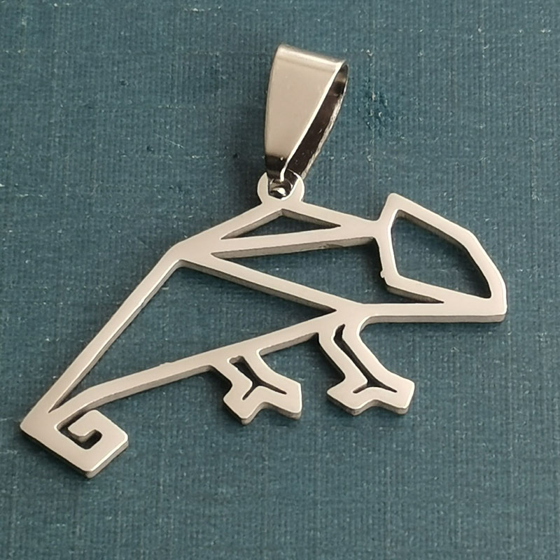 Cross-border jewelry titanium steel accessories laser-cut small animal pangolin pendants DIY accessories in stock wholesale