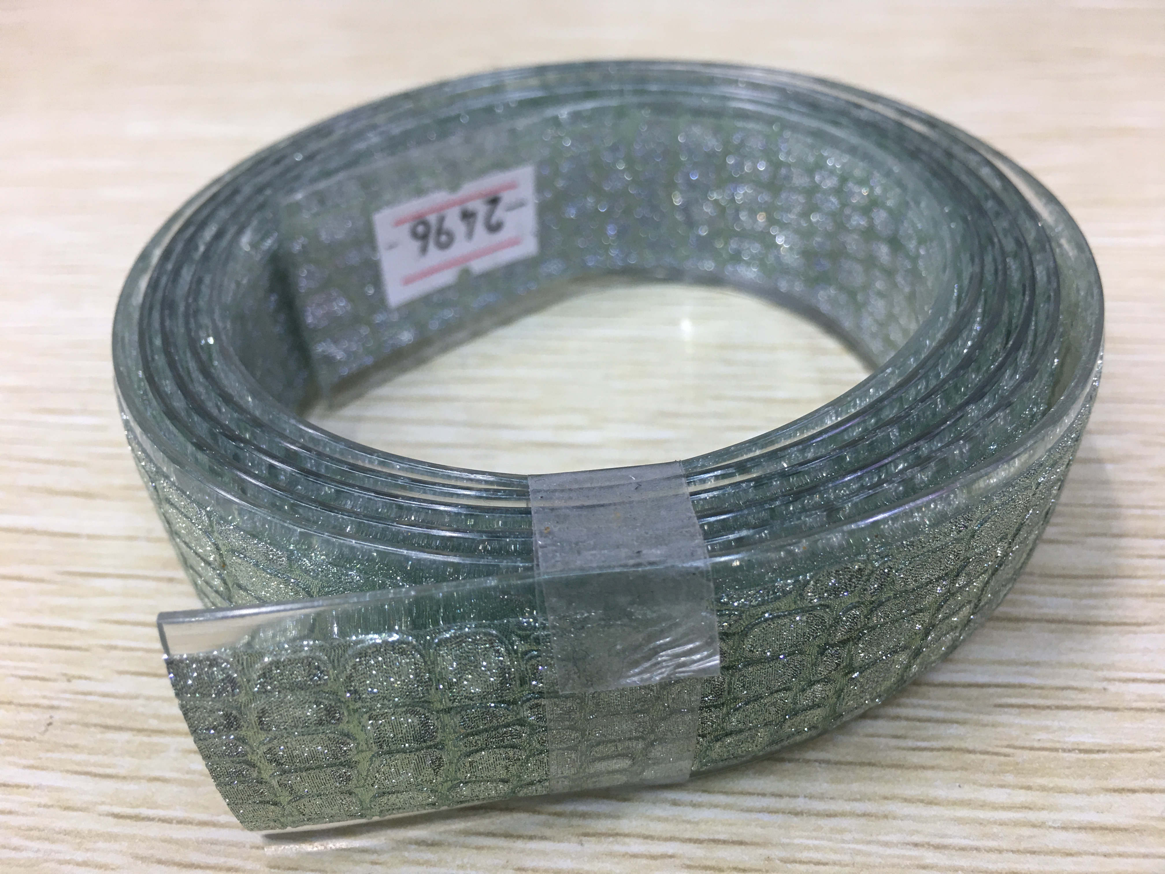 台达塑胶专业生产各种规格款式环保时尚PVC外贴格利特亮晶晶鞋面#鞋面pvc透明条