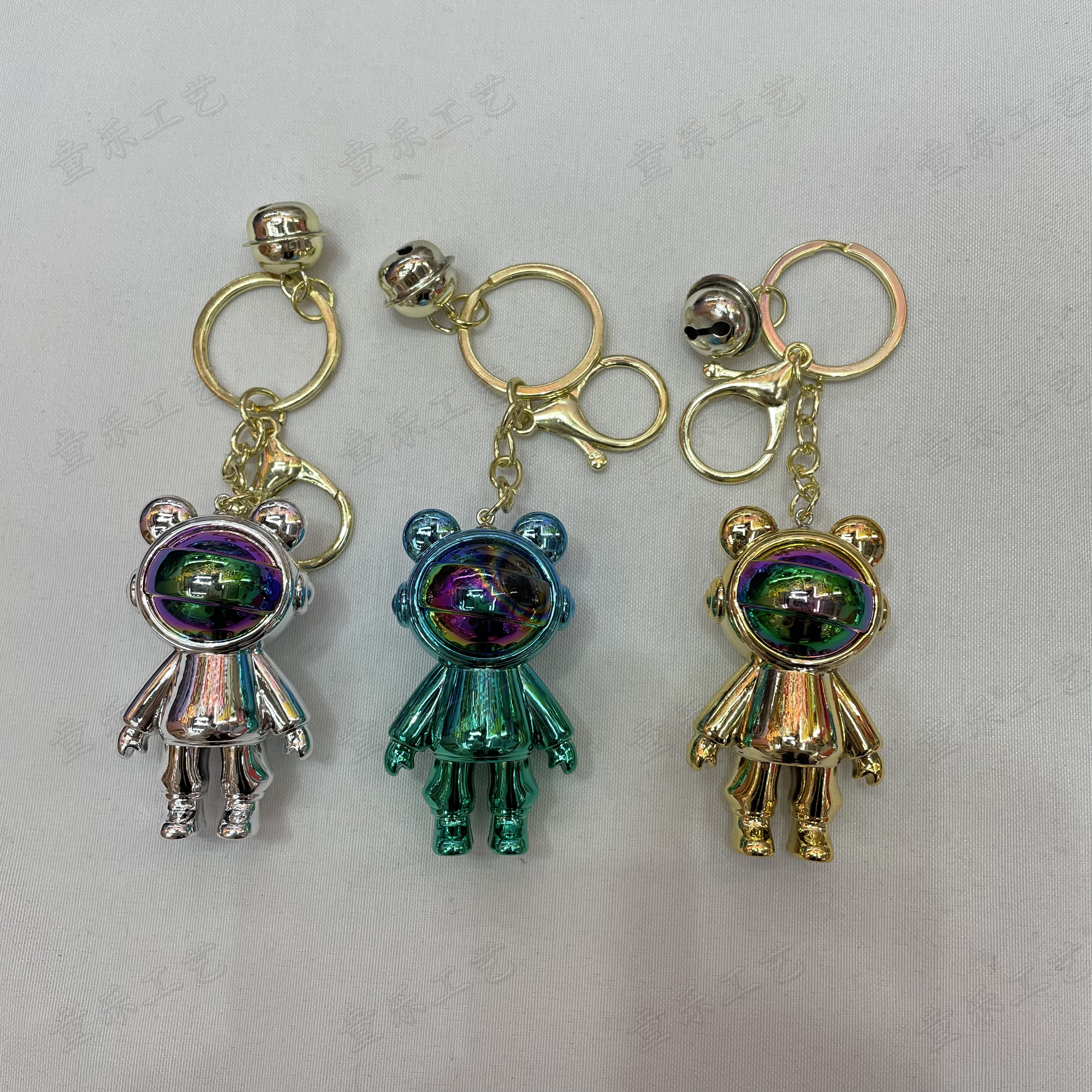 Creative internet-famous astronaut electroplated keychain cartoon astronaut key accessory three-dimensional figurine pendant details Picture