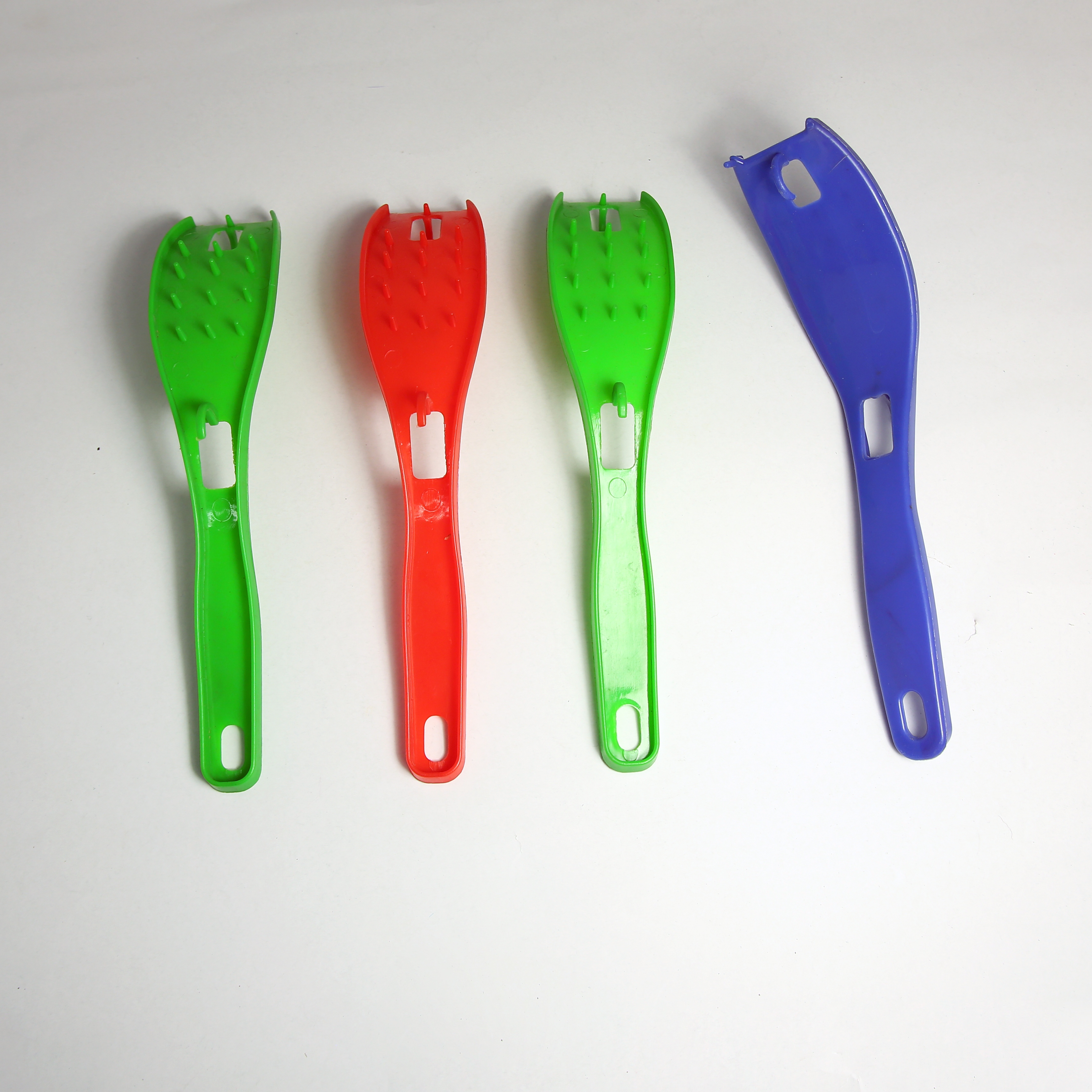 All kinds of handles, 2023 new style cleaning brushes, cleaning supplies and kitchenware