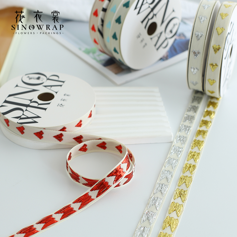 Flower dress, heart-shaped woven ribbon, pink gold and silver, Valentine's Day girl style, bow bouquet, packaging ribbon, embroidered ribbon Application Scenario