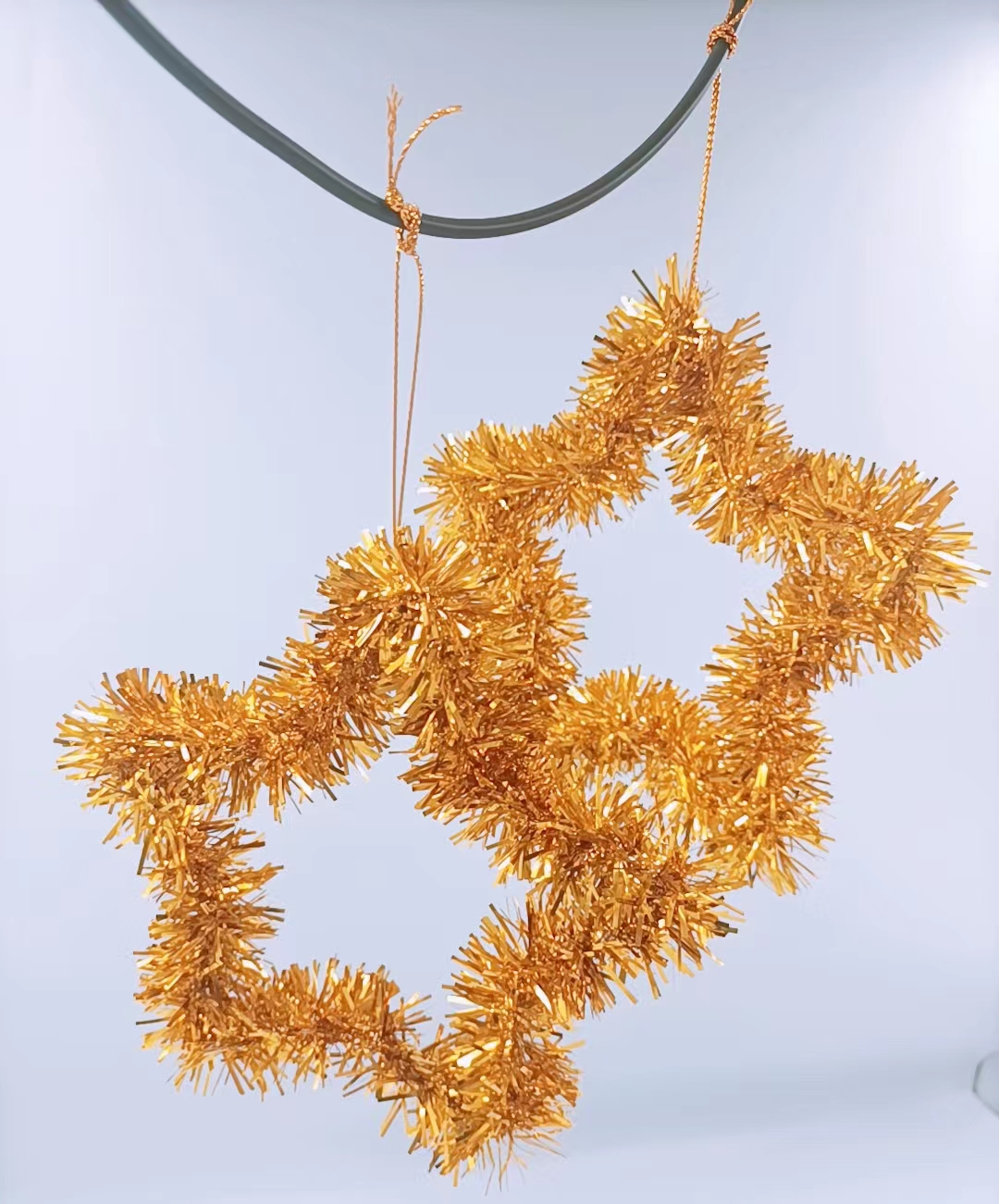 厂家直销圣诞彩条毛条五角星挂饰 装饰彩带五角星花环毛条花环挂件批发