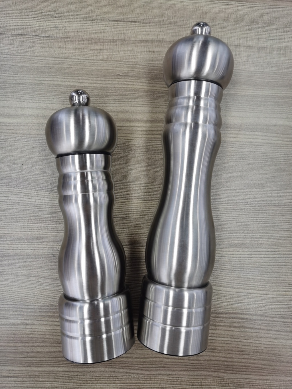 Hot-selling stainless steel pepper grinder