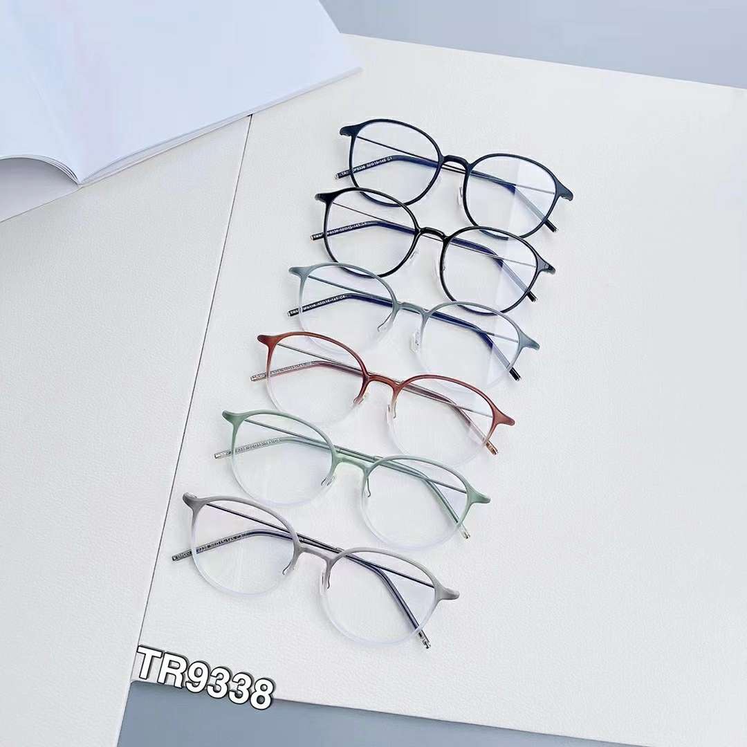 Anti-blue light round-framed retro glasses for both men and women are in large stock. Made of TR90 material, ultra-clear Specification image