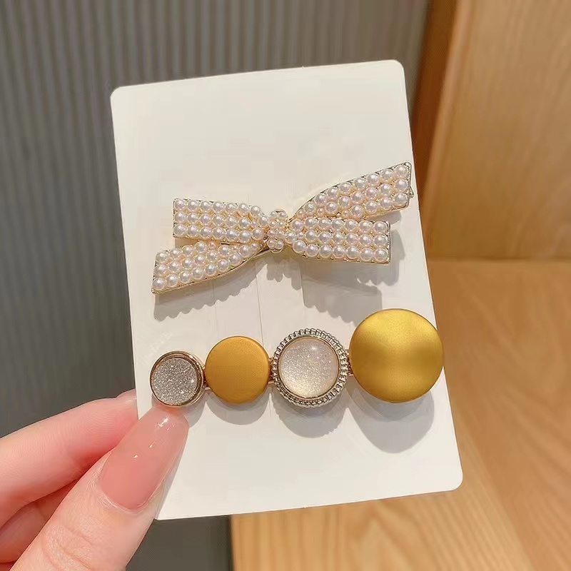 Korean ins pearl hair clips, a popular hollowed-out versatile metal edge clip, bangs clip headwear, and a simple one-line clip Specification image
