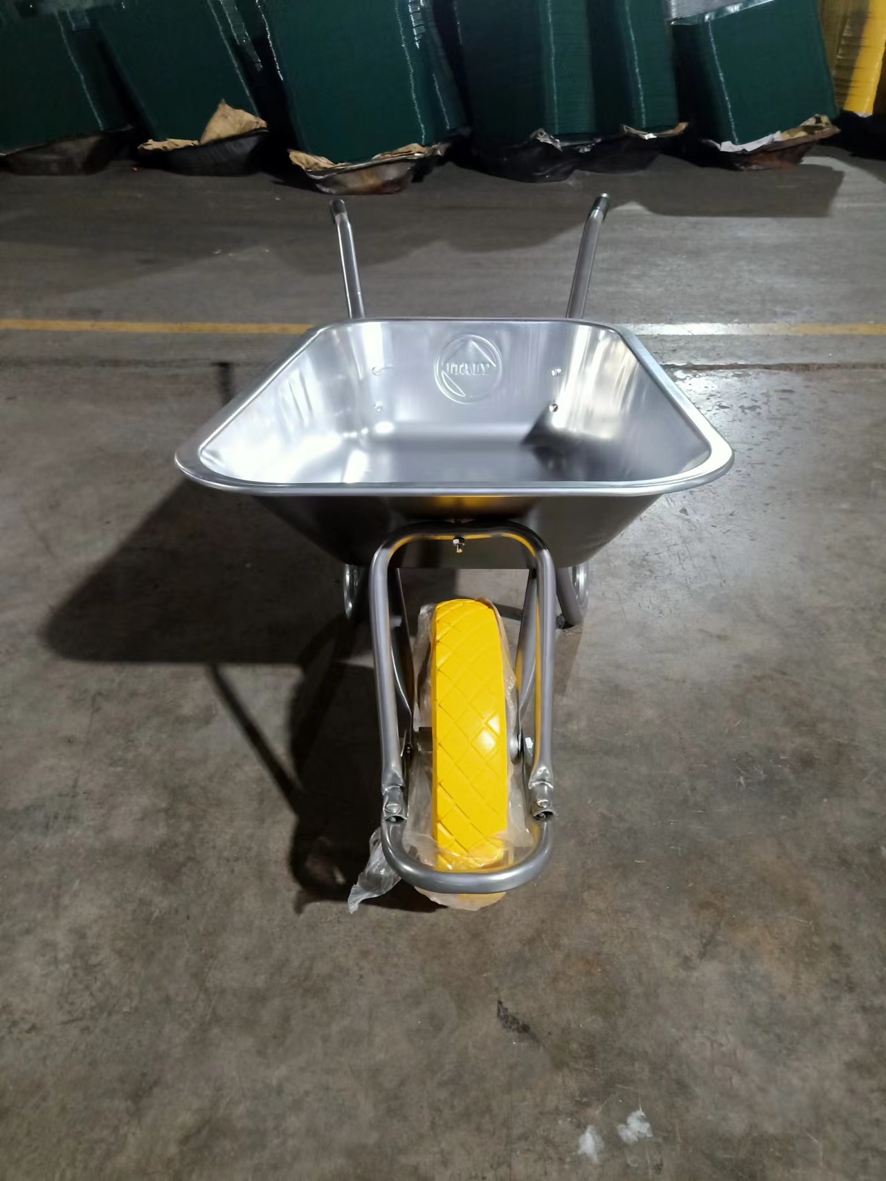 独轮车/工具/工地产品图