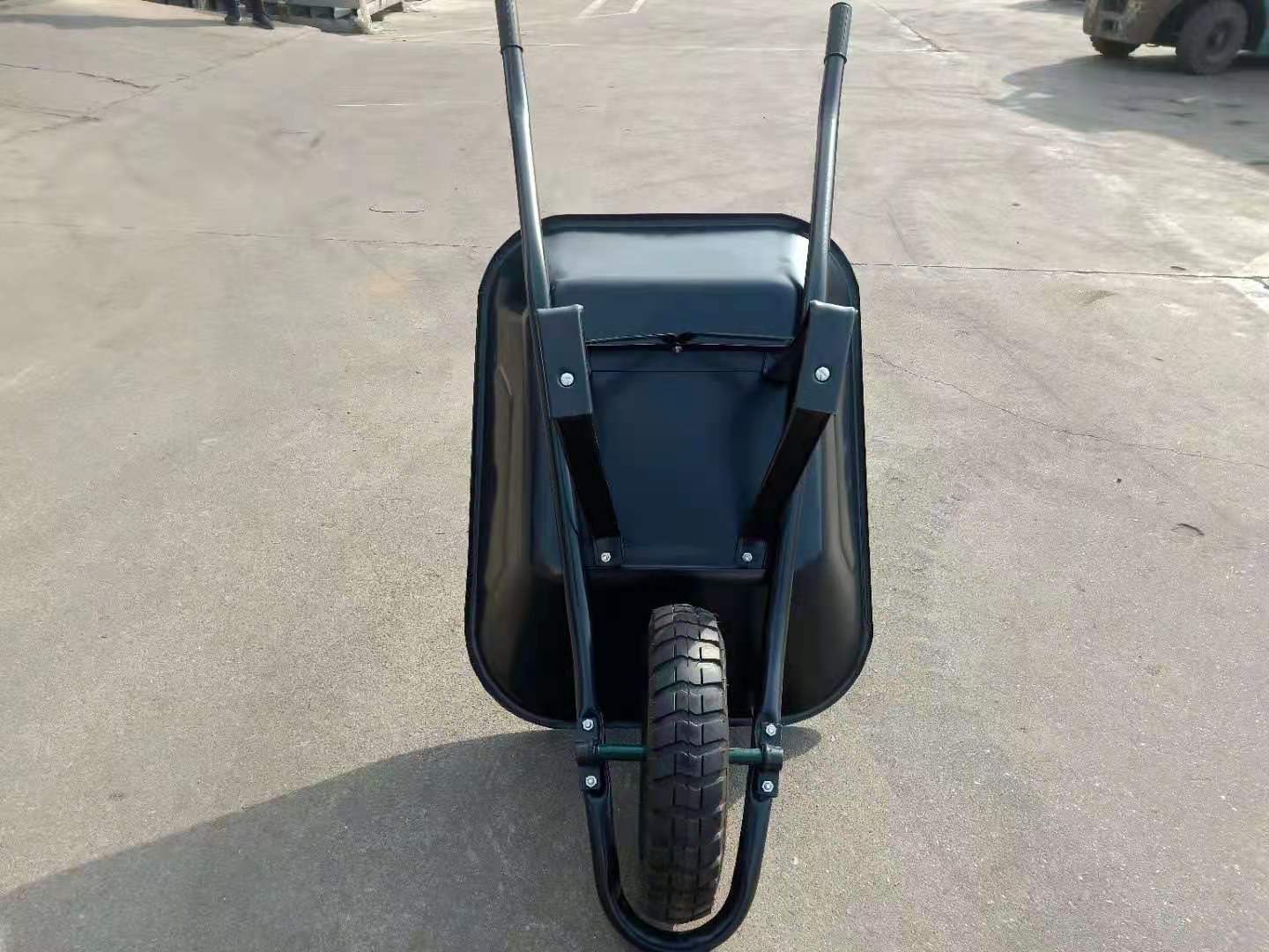 独轮车/工具/工地产品图