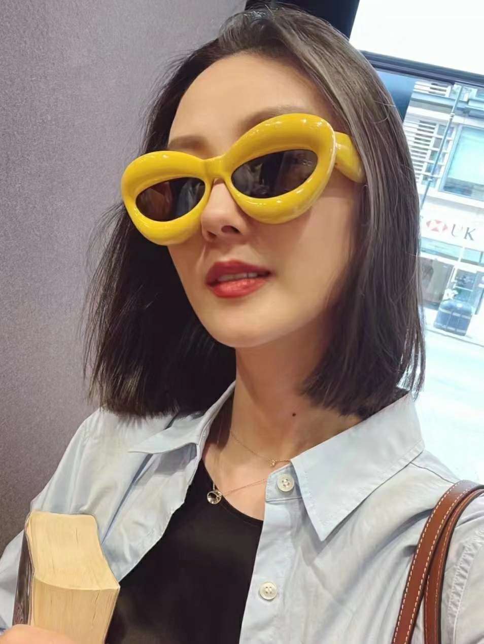 The latest bestseller, in stock, for street photography when going out, queuing for parties, travel sunglasses Application Scenario