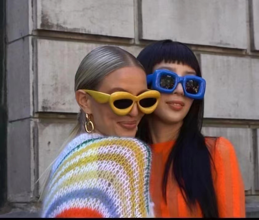 The latest bestseller, an Instagram influencer, retro and quirky, travel street style sunglasses Item Picture