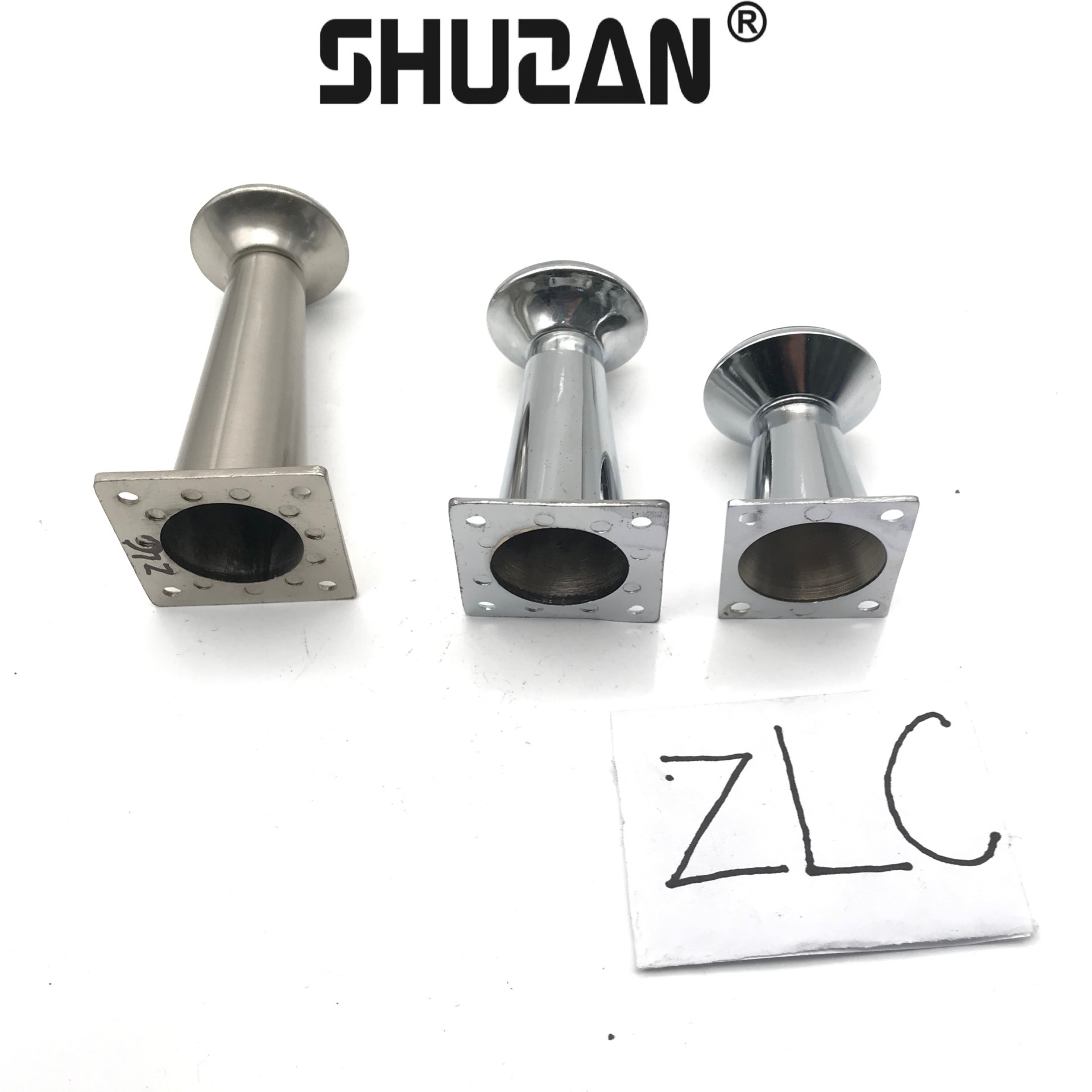 وعلق حامل السيقان من الخشب في الوجه Specification image