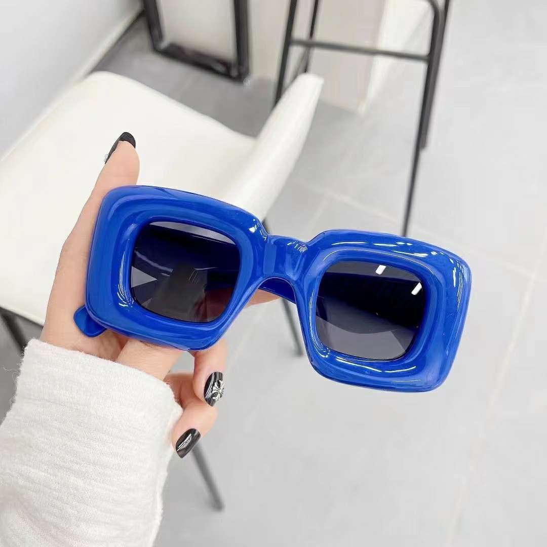 The latest bestseller, an Instagram influencer, retro and quirky, travel street style sunglasses pic 14