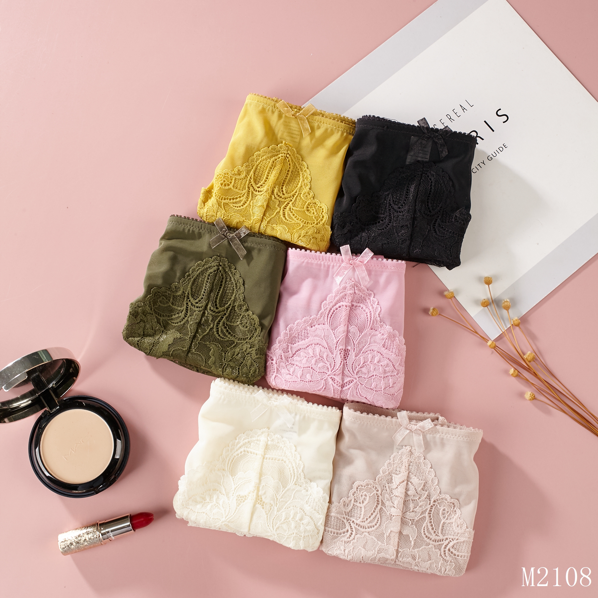 The Mystery of the Magic Box Lace mesh underpants are comfortable, lightweight and breathable for girls. They are made of cotton with a tight base and fit the buttocks. They are mid-waisted triangle pants Specification image