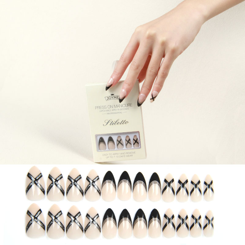 A038 Pointed-toe 24-piece nail, new classic black and white nail stickers, high-priced French nail tape in English Application Scenario