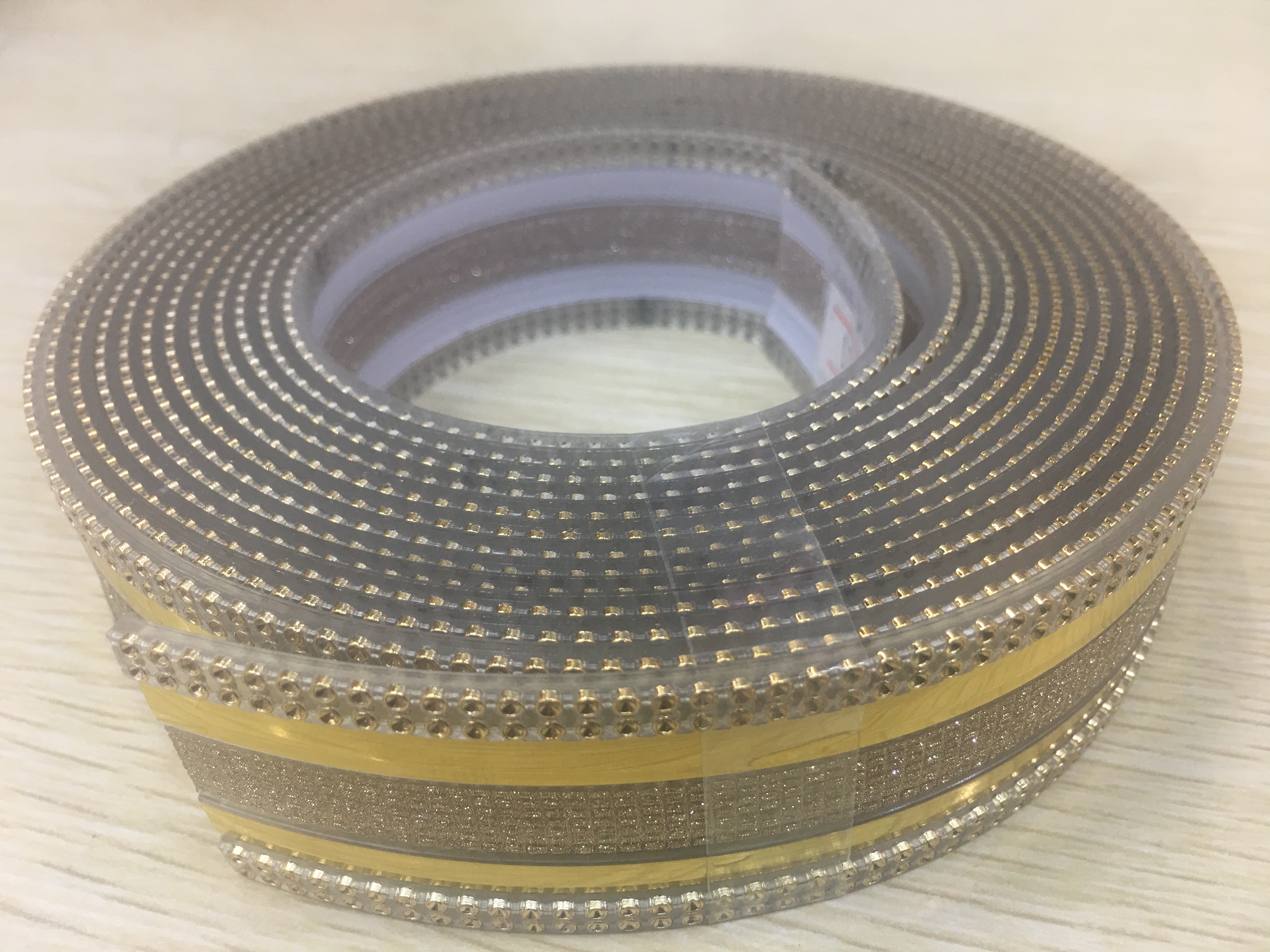 供应各类塑料挤出条 PVC挤塑型材加工 PVC塑料异形加工#鞋包pvc透明条