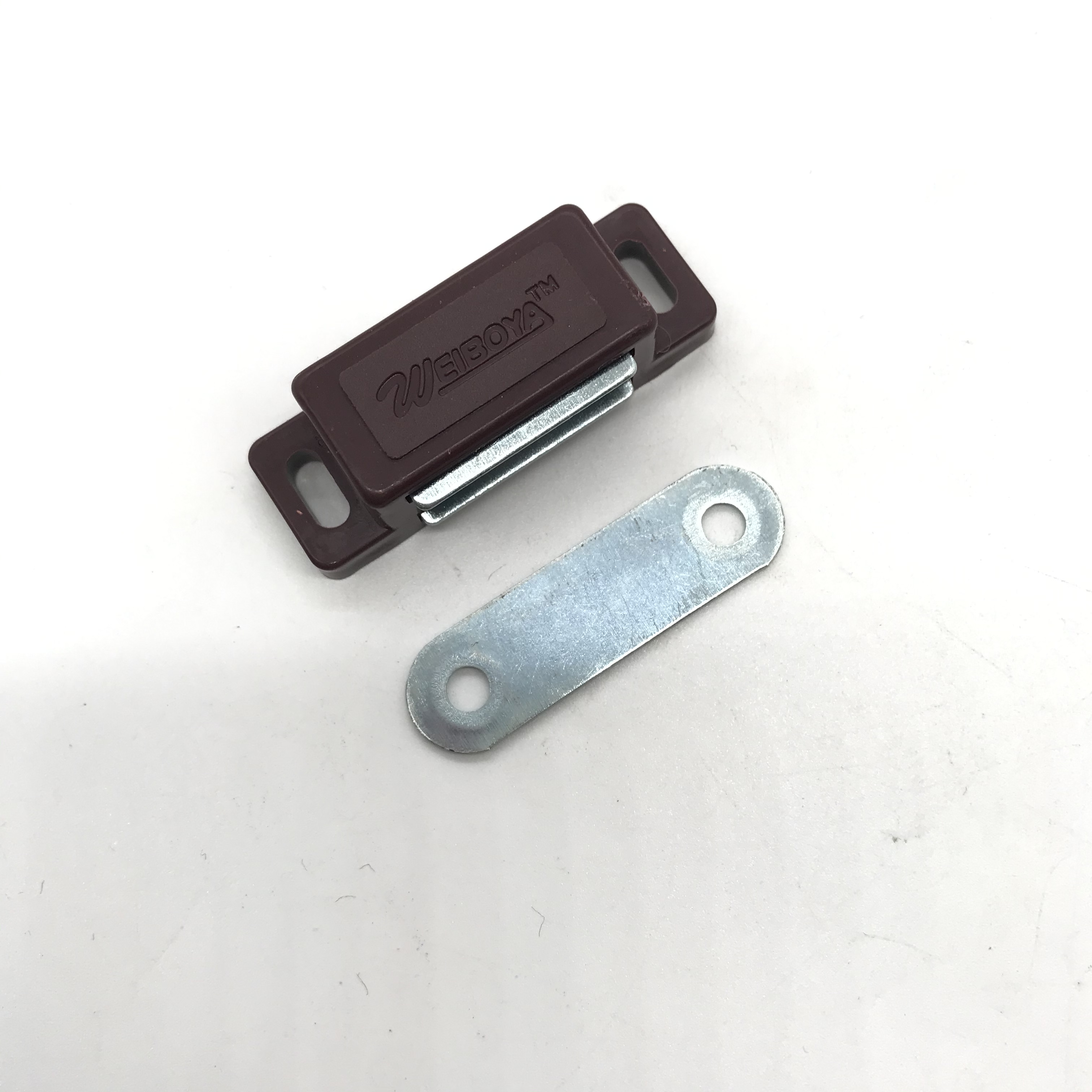 Shuzan XX brand invisible door magnetic wardrobe door latches, magnetic cabinet doors, acrylic magnetic furniture door latches, strong magnetic force magnetic stickers, magnetic strips Application Scenario