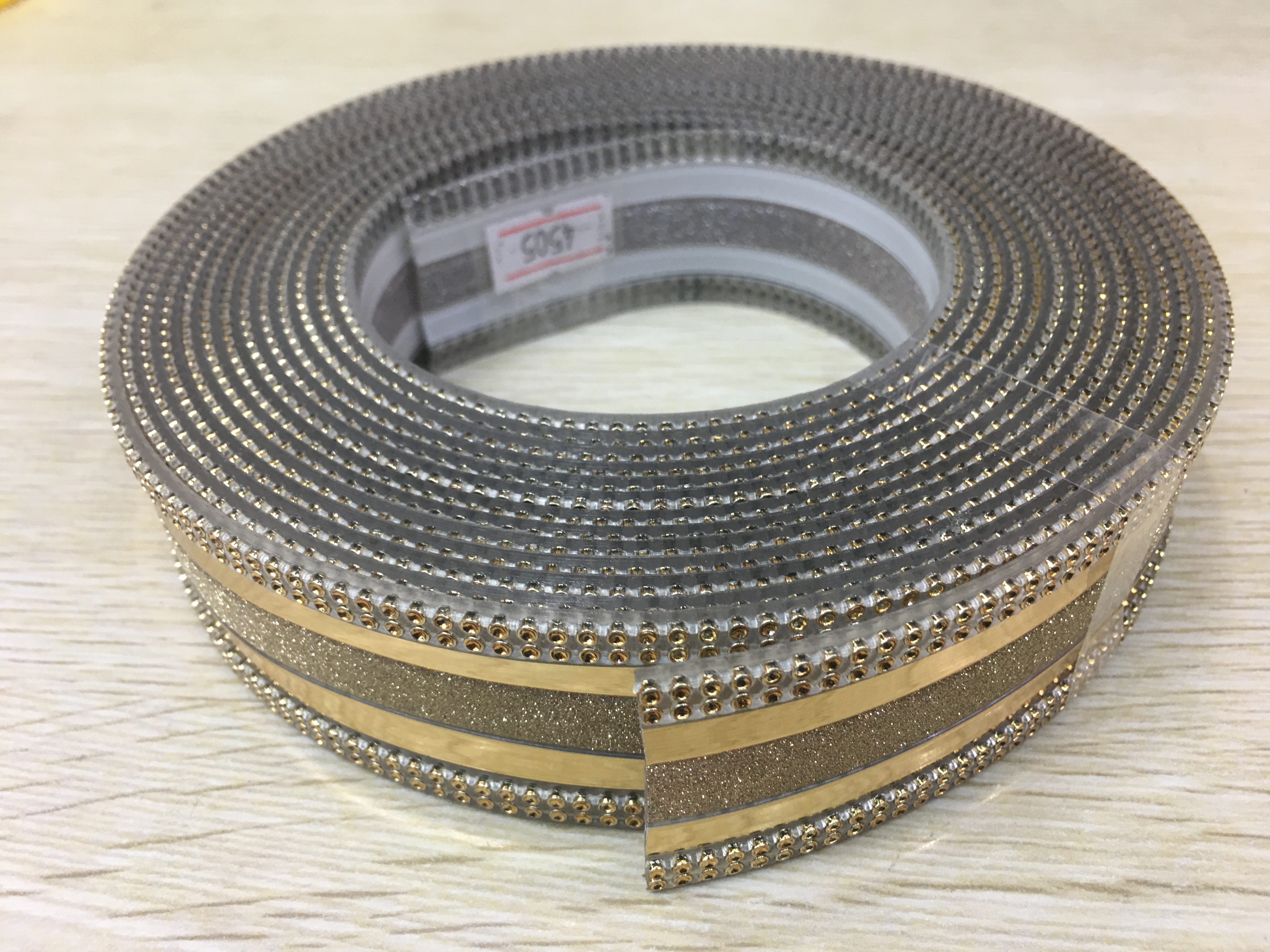 洞洞鞋配件/洞洞鞋金属配件/免系鞋带懒人/洞洞鞋配件金属/洞洞扣白底实物图