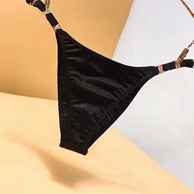 The Mystery of the Magic Box: European and American girls suggest comfortable thongs, low-waisted metal decorations, charming and alluring sexy women's T-pants with cotton crotch Item Picture