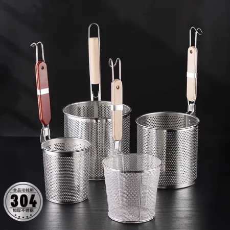 Stainless steel perforated powder fence, round handle, hot pot, spicy hot pot, wooden handle, strainer, filter powder, oil leakage, frying basket, vegetable basket