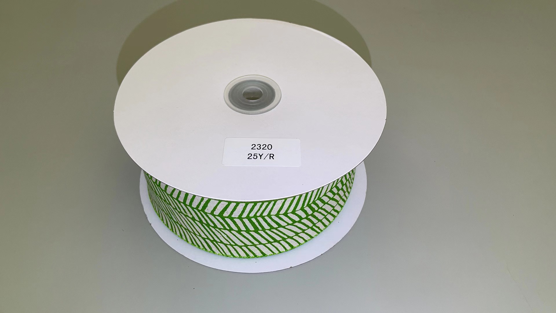Item No. : 2320 Christmas Gift Packaging Decoration DIY Pure Cotton Printed Fruit Green herringbone Christmas Wire Band 6.3cm details Picture