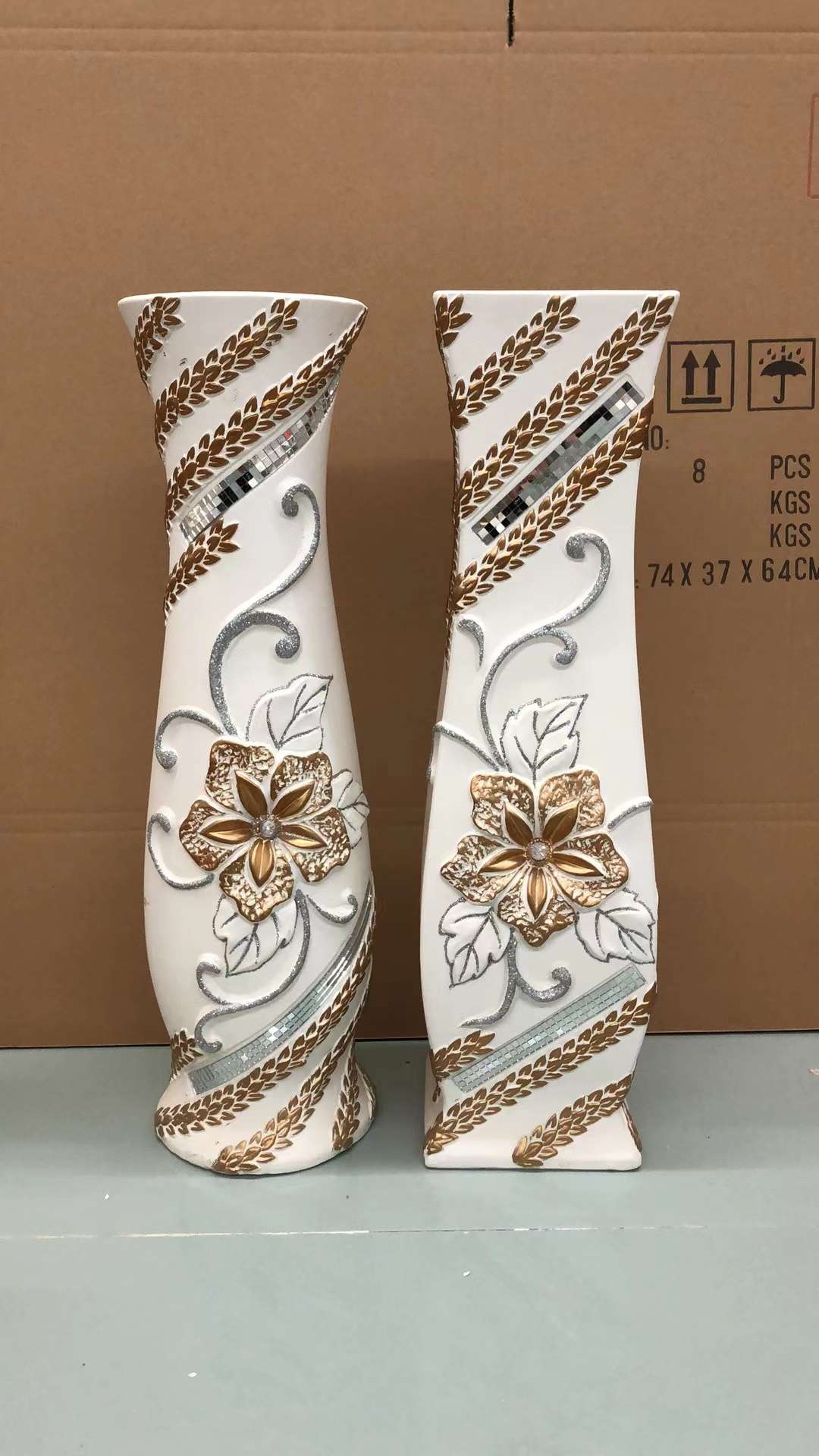 Ceramic Vase (Carved) 111 details Picture