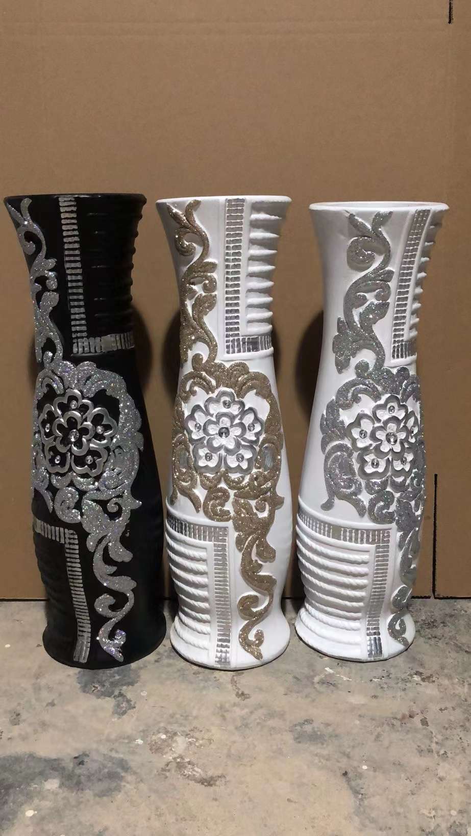 Ceramic Vase (Carved) 111 Application Scenario