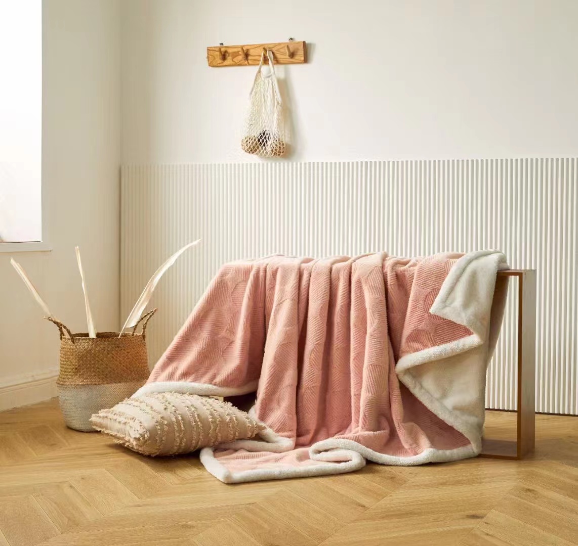 Modern, simple and light luxury jade fox velvet blanket, winter blanket, shawl, sofa blanket, cover blanket, office nap and midday rest air-conditioned blanket details Picture