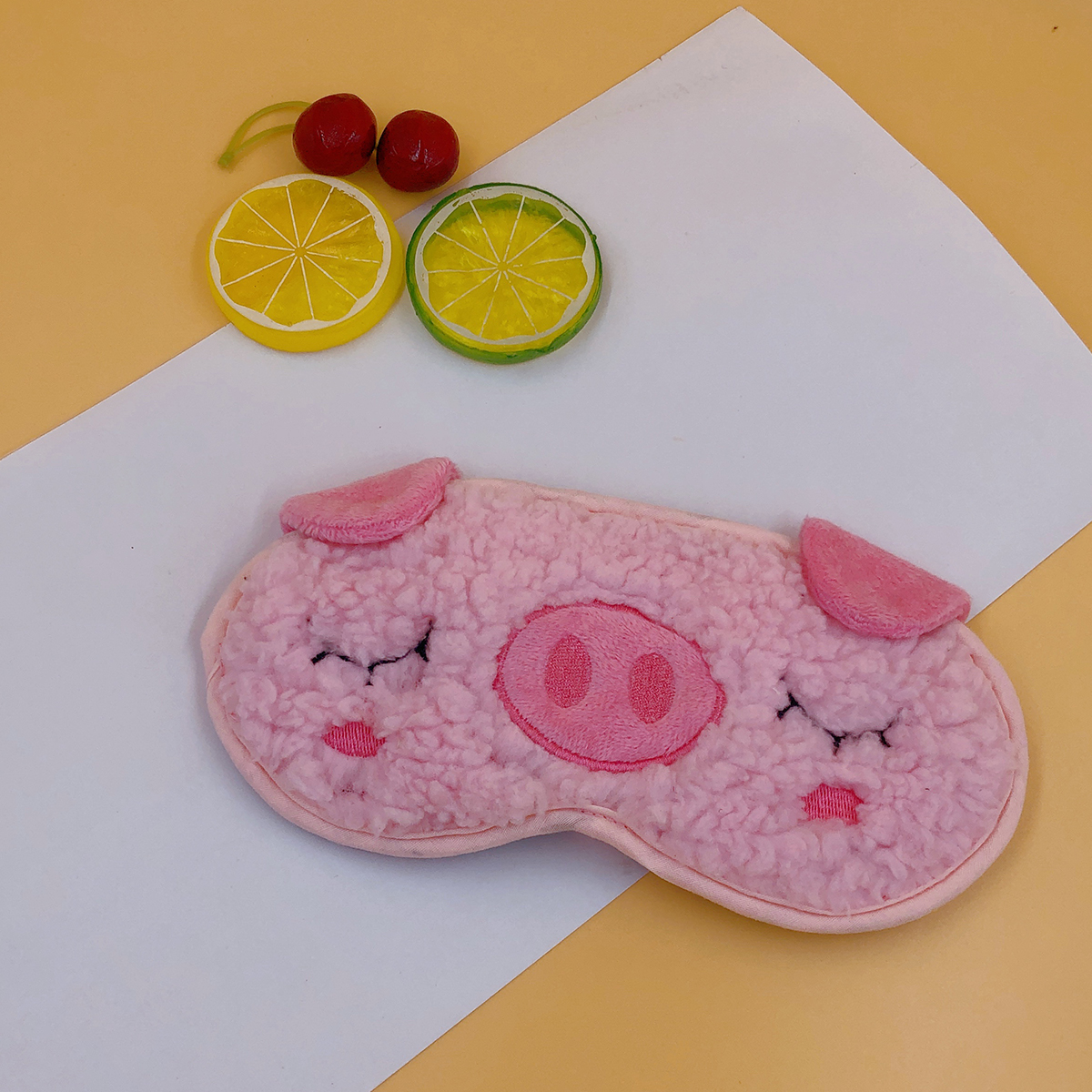 Ready-made eye masks, cartoon cute piggy eye masks, student sleep eye masks, breathable and light-blocking, embroidered eye masks, plush eye masks, soft and comfortable, suitable for both men and women, eye masks available for customization. Factory customization, sample production based on submission, and order production are all acceptable