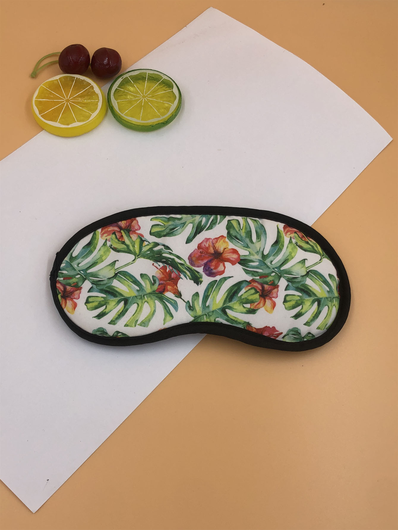 Ready-made eye masks for flowers, trees, students, sleep, breathable and light-blocking, embroidered eye masks, plush eye masks, soft and comfortable, suitable for both men and women, eye masks available for customization. Factory customization, sample production based on submission, and order production are all acceptable details Picture