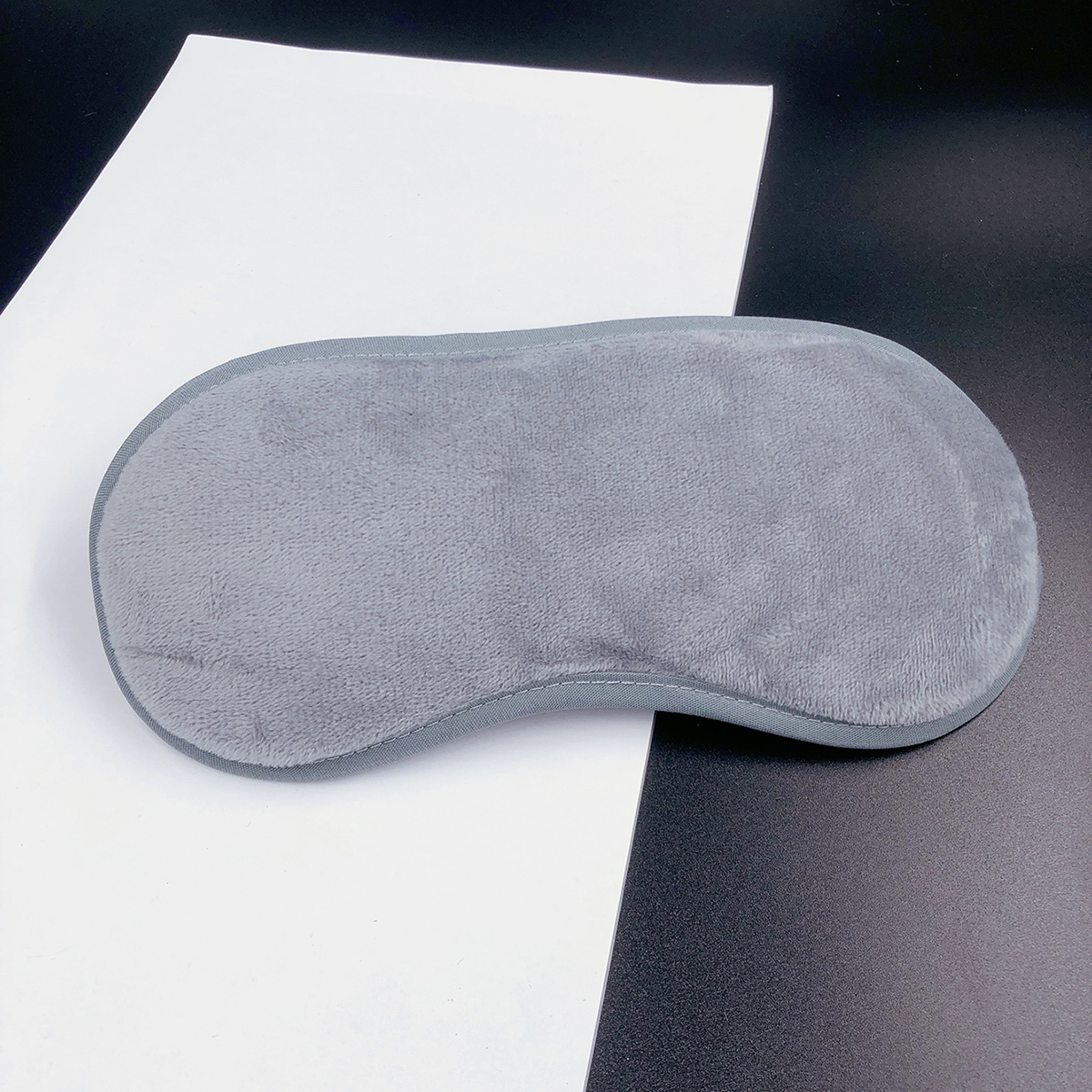 现货护眼罩灰色魔术贴眼罩学生睡眠眼罩透气遮光绣花眼罩毛绒眼罩柔软舒适男女通用护眼眼罩可定制厂家定制来稿打样订单生产均可图