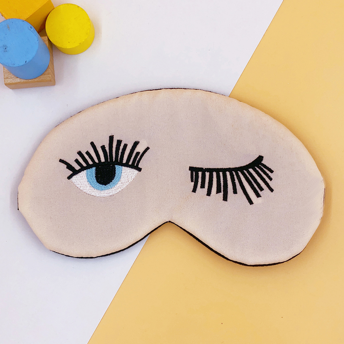 现货护眼罩睁眼闭眼绣花眼罩学生睡眠眼罩透气遮光绣花眼罩毛绒眼罩柔软舒适男女通用护眼眼罩可定制厂家定制来稿打样订单生产均可