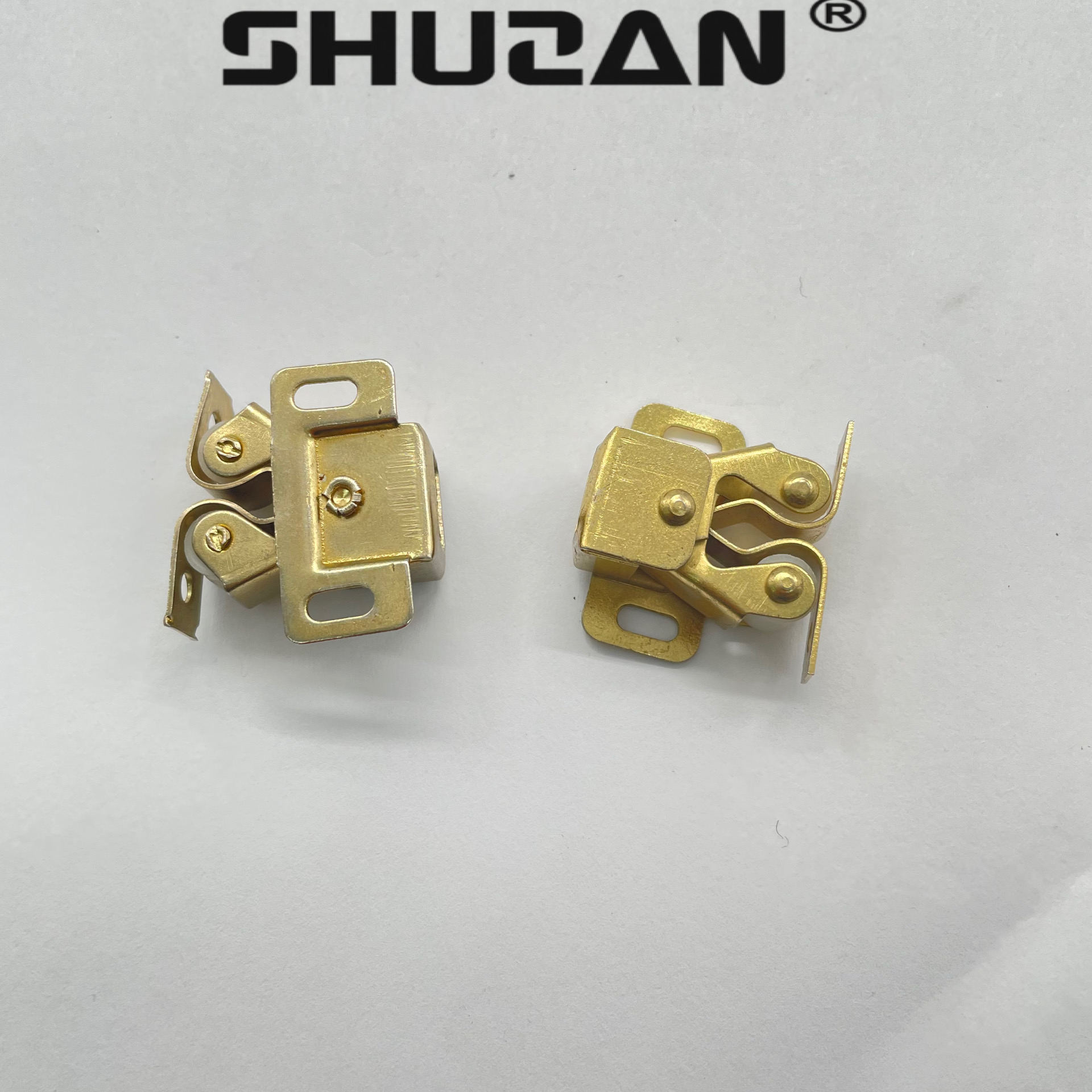 舒赞 优质易拉扣门夹 专供外贸品牌金色卡扣衣柜橱柜专用家具门碰配件