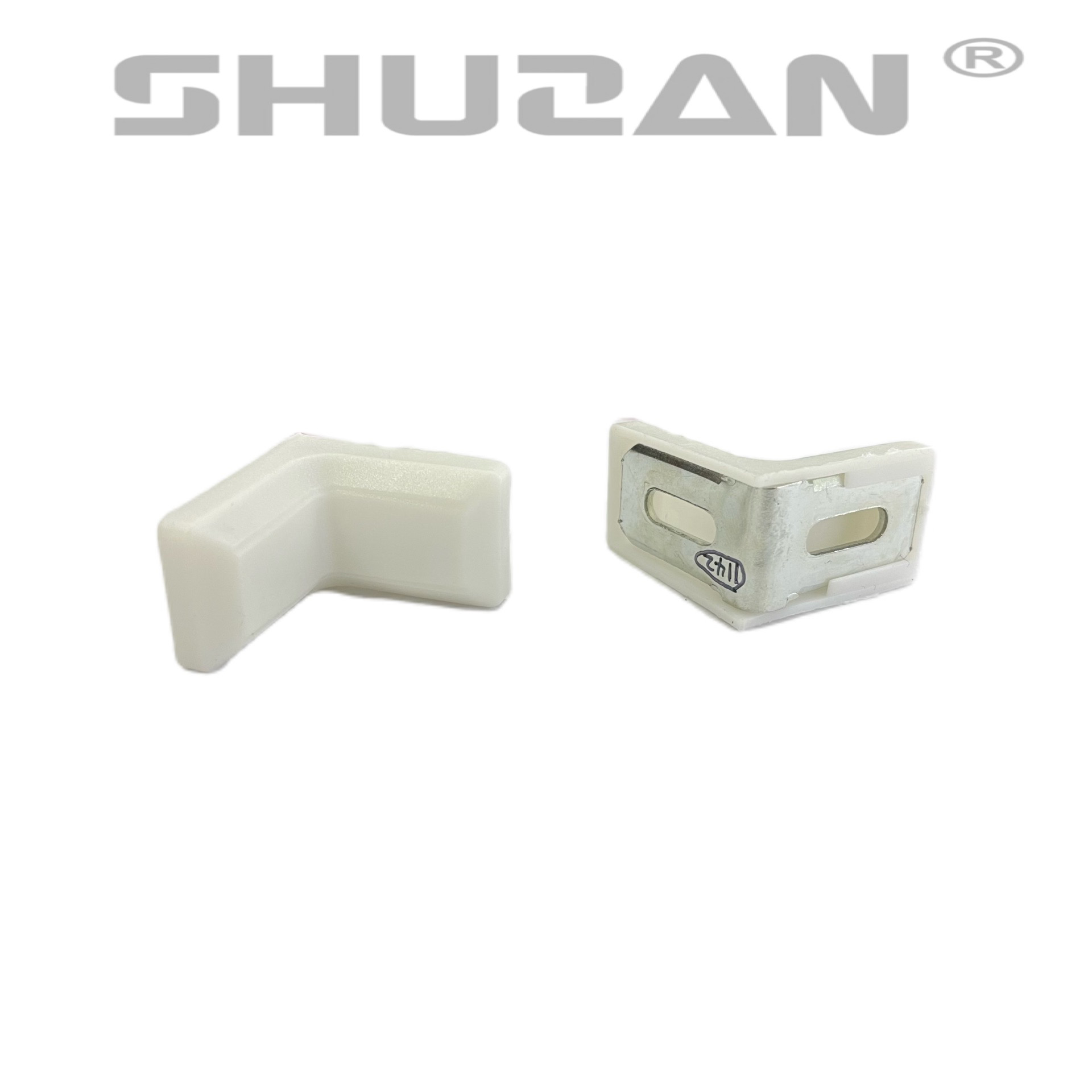 Shuzan, a high-quality brand, specializes in providing stable and durable plastic strips, iron sheets, straight Angle codes, hardware connectors, fasteners and accessories for foreign trade Item Picture