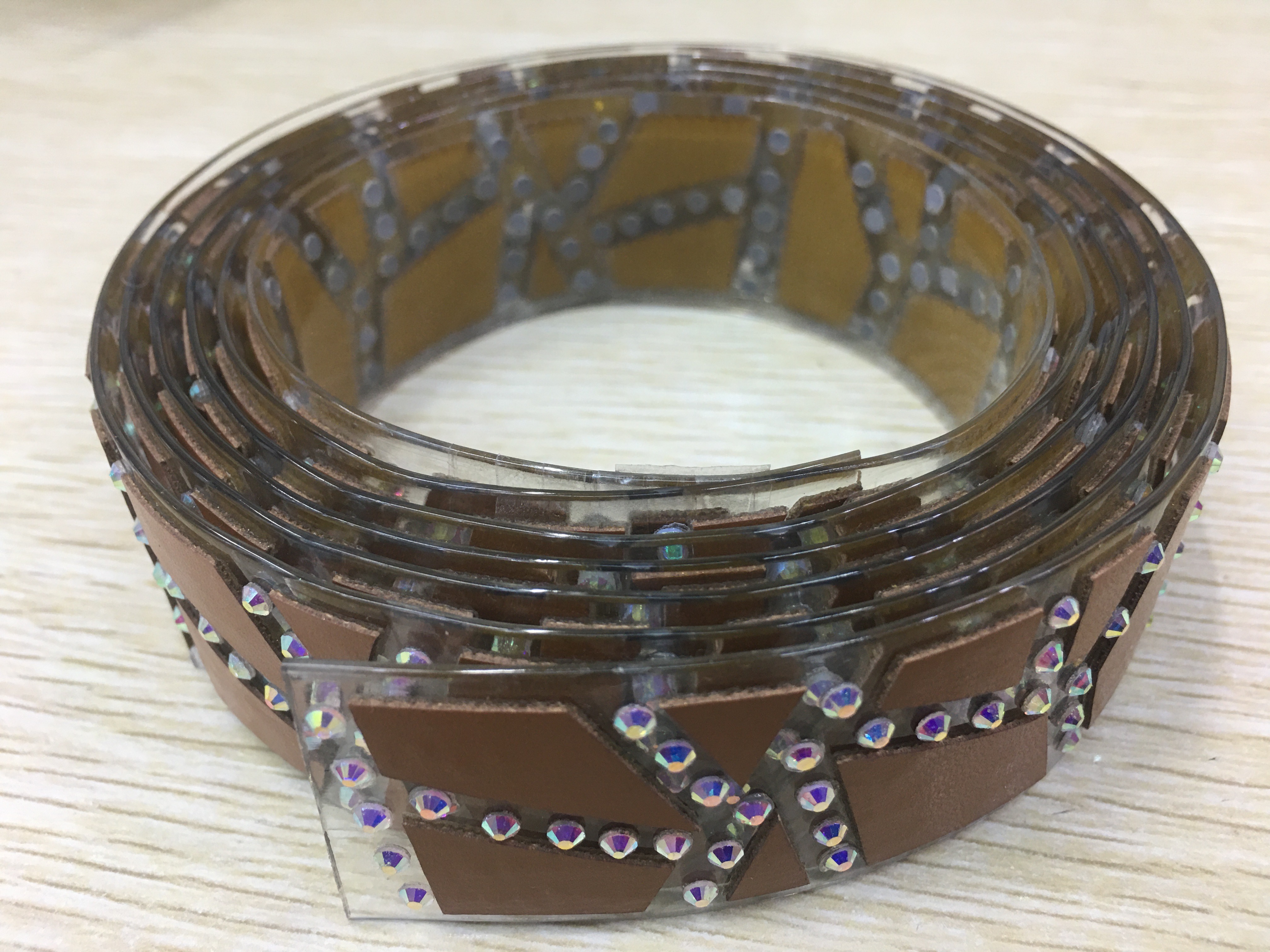 洞洞鞋配件/洞洞鞋金属配件/免系鞋带懒人/洞洞鞋配件金属/洞洞扣白底实物图