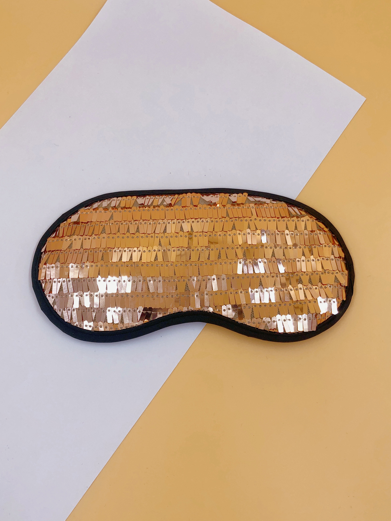In-stock eye masks: Champagne-colored sequined glitter eye masks, student sleep eye masks, breathable and light-blocking, embroidered eye masks, plush eye masks, soft and comfortable, unisex eye masks. Customizable. Factory customization, sample production based on submission, and order production are all available
