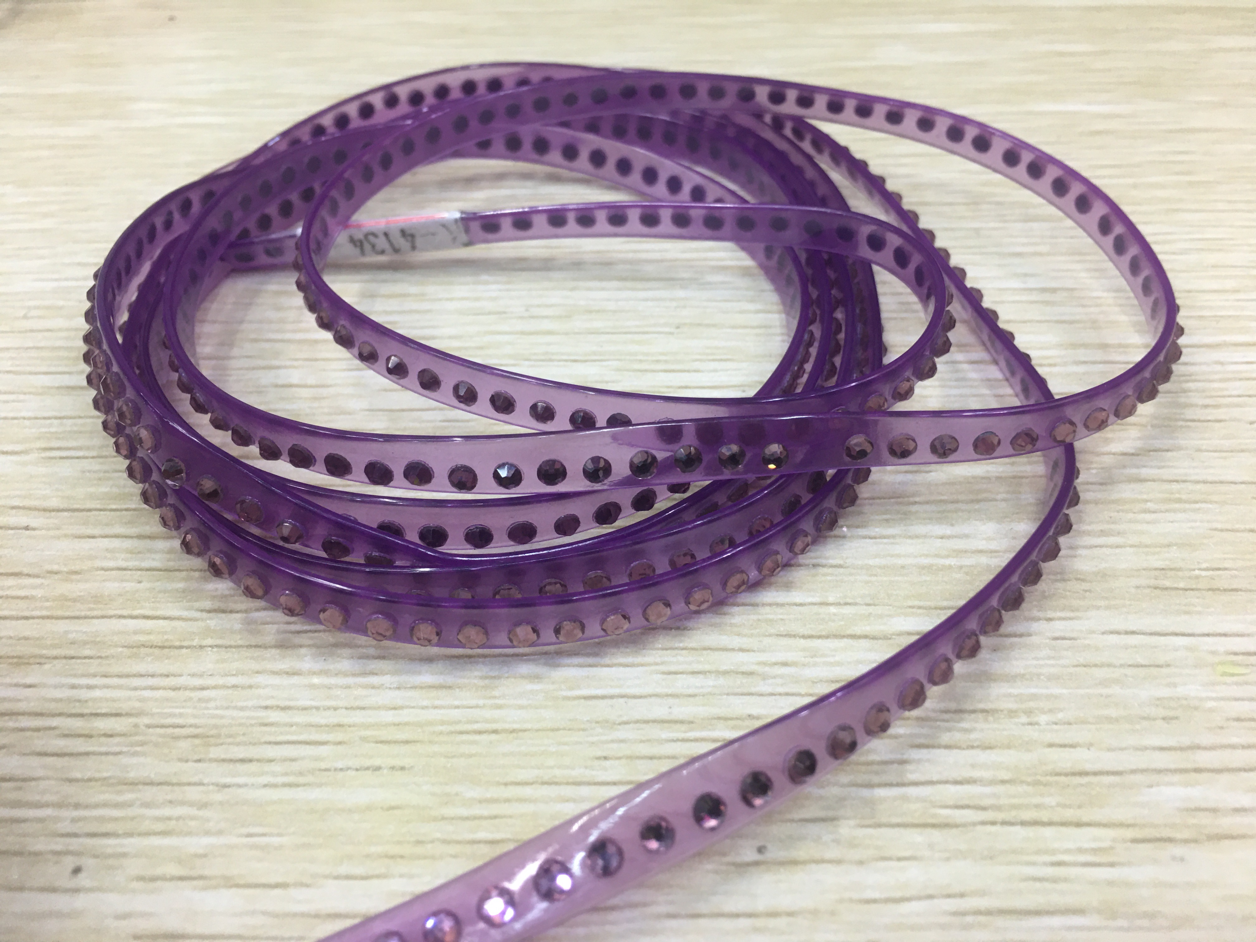 洞洞鞋配件/洞洞鞋金属配件/免系鞋带懒人/洞洞鞋配件金属/洞洞扣白底实物图