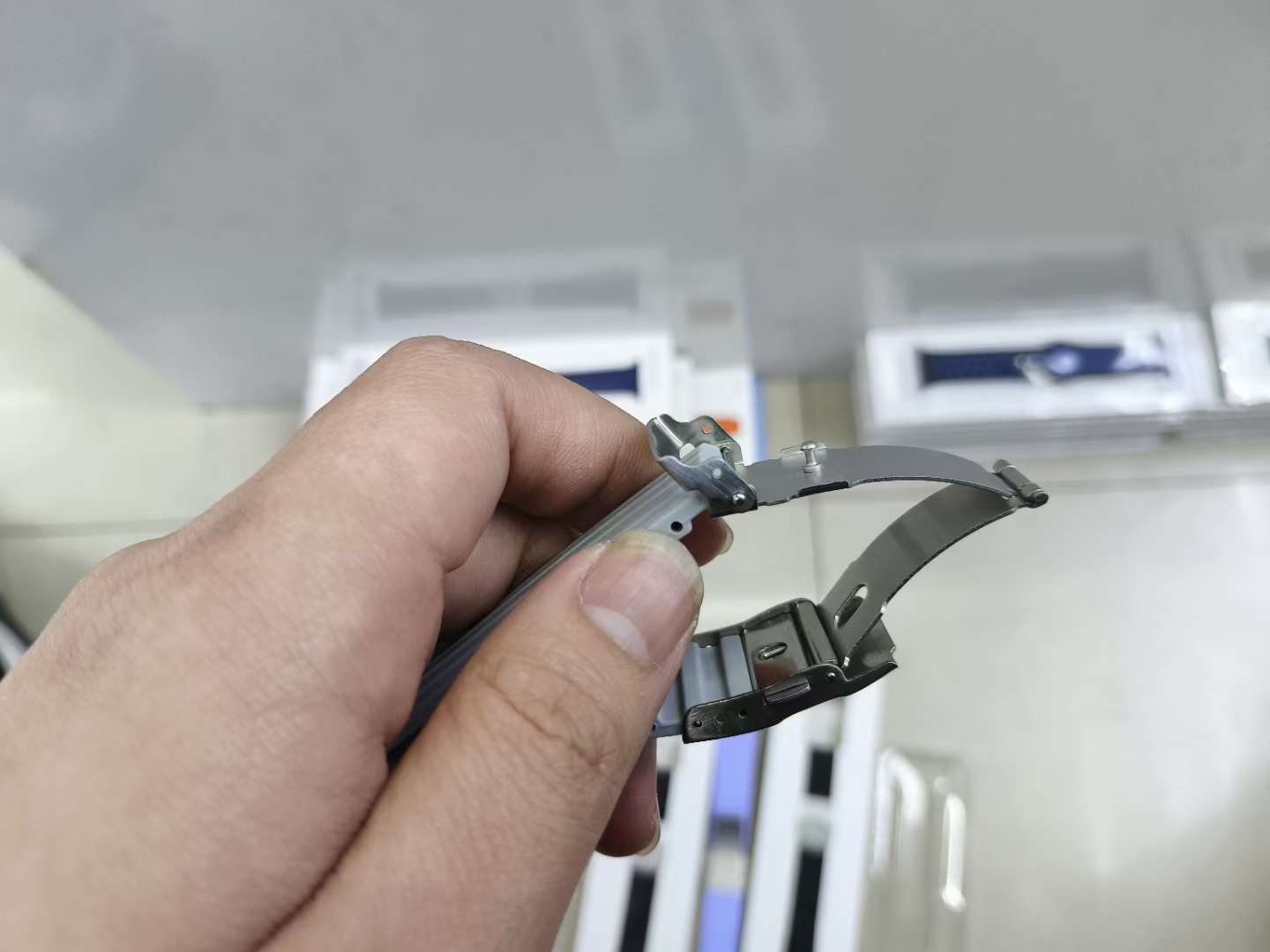 شريط ساعة ساعة مشبك معدني قابل للطي السيليكون detail image 19