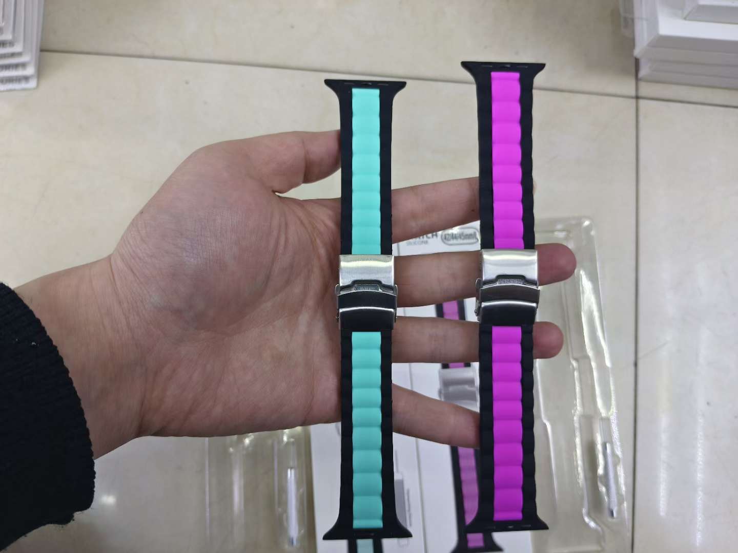 ينطبق على ساعة أبل واتش 7654321 DSE الرياضية مع أزرار معدنية مزدوجة ذات ثلاثة أزرار من السيليكون detail image 5