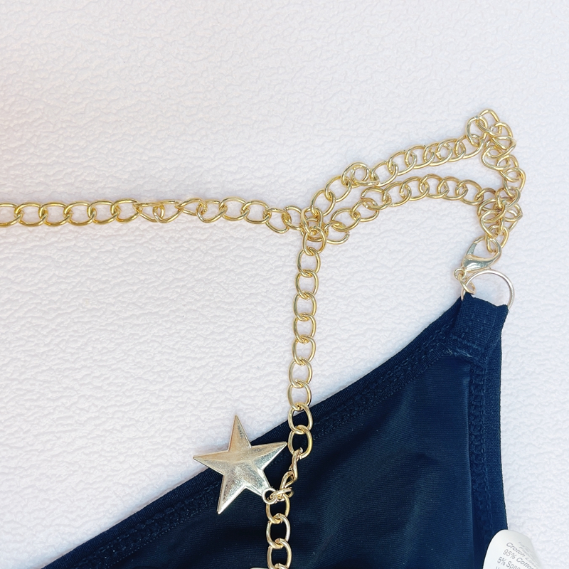 The Mystery of the Magic Box: A thong with a string, a woman with a chain and diamond decoration, a sexy low-waisted sporty T-pants, and a woman with ice silk and no trace details Picture