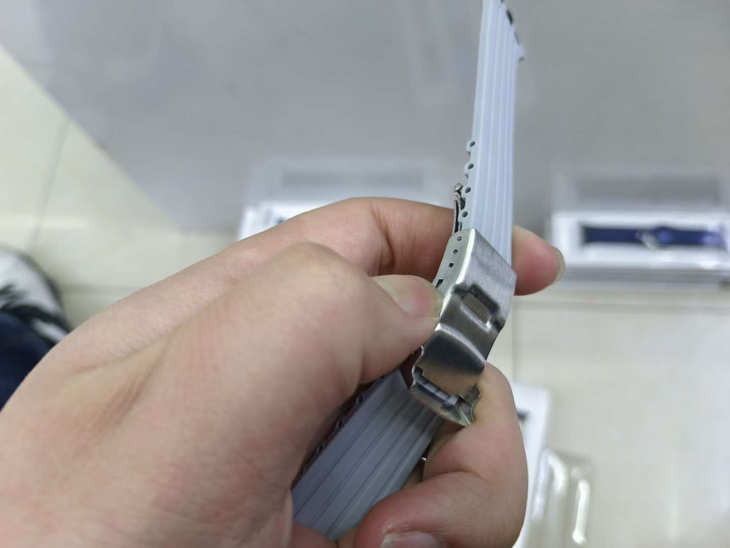 شريط ساعة ساعة مشبك معدني قابل للطي السيليكون detail image 16
