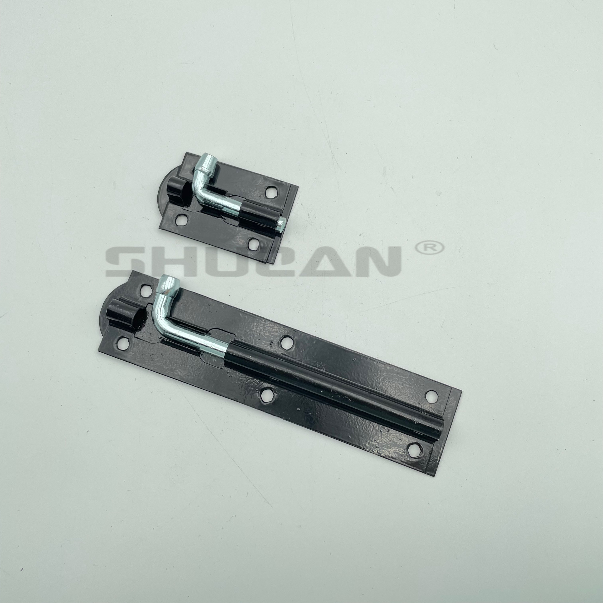 Shuzan, a well-known brand of hardware accessories, offers a full range of pin door bolts for household furniture. The universal safety and stability model is B2 003