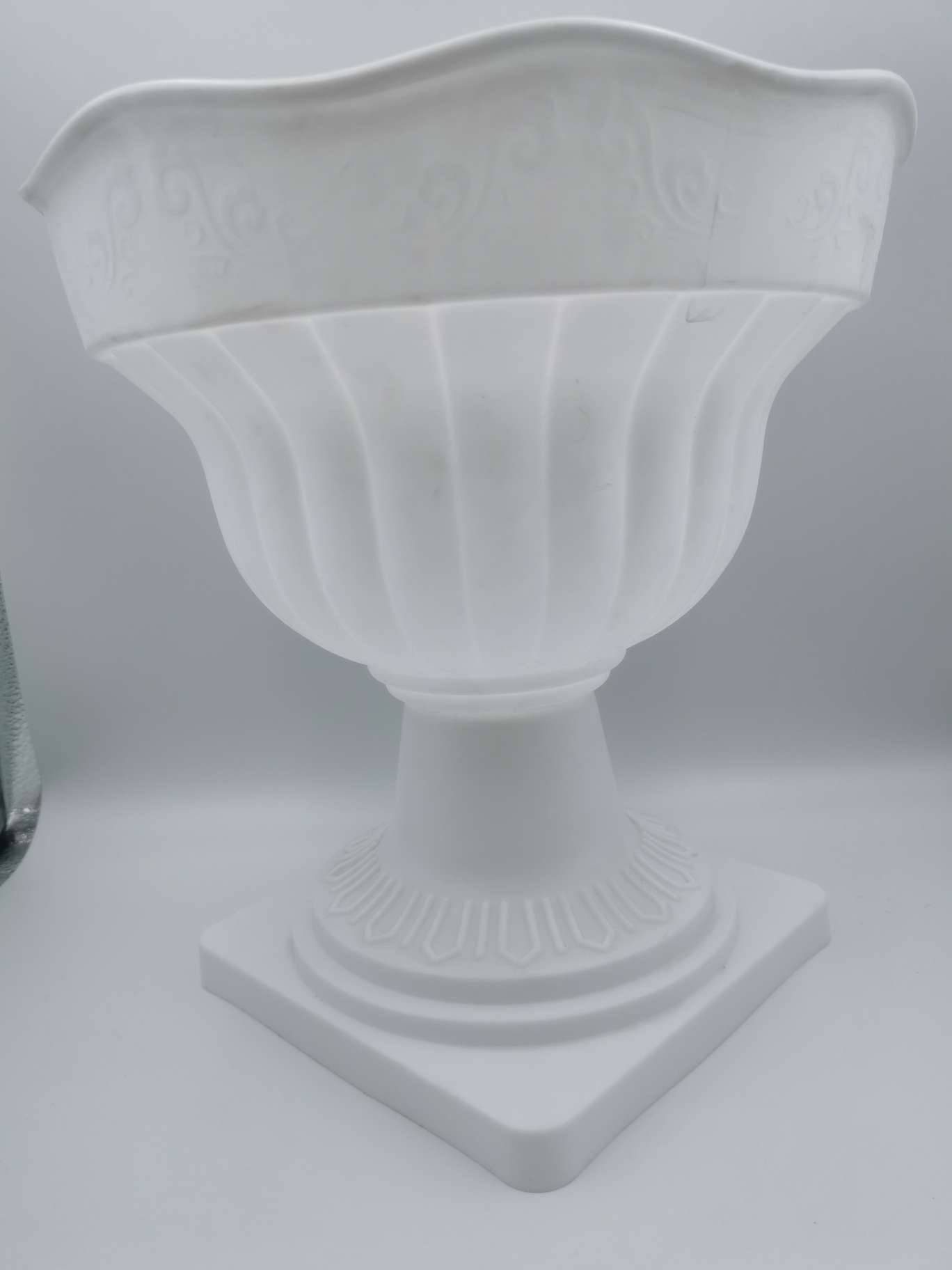 White Roman basin details Picture