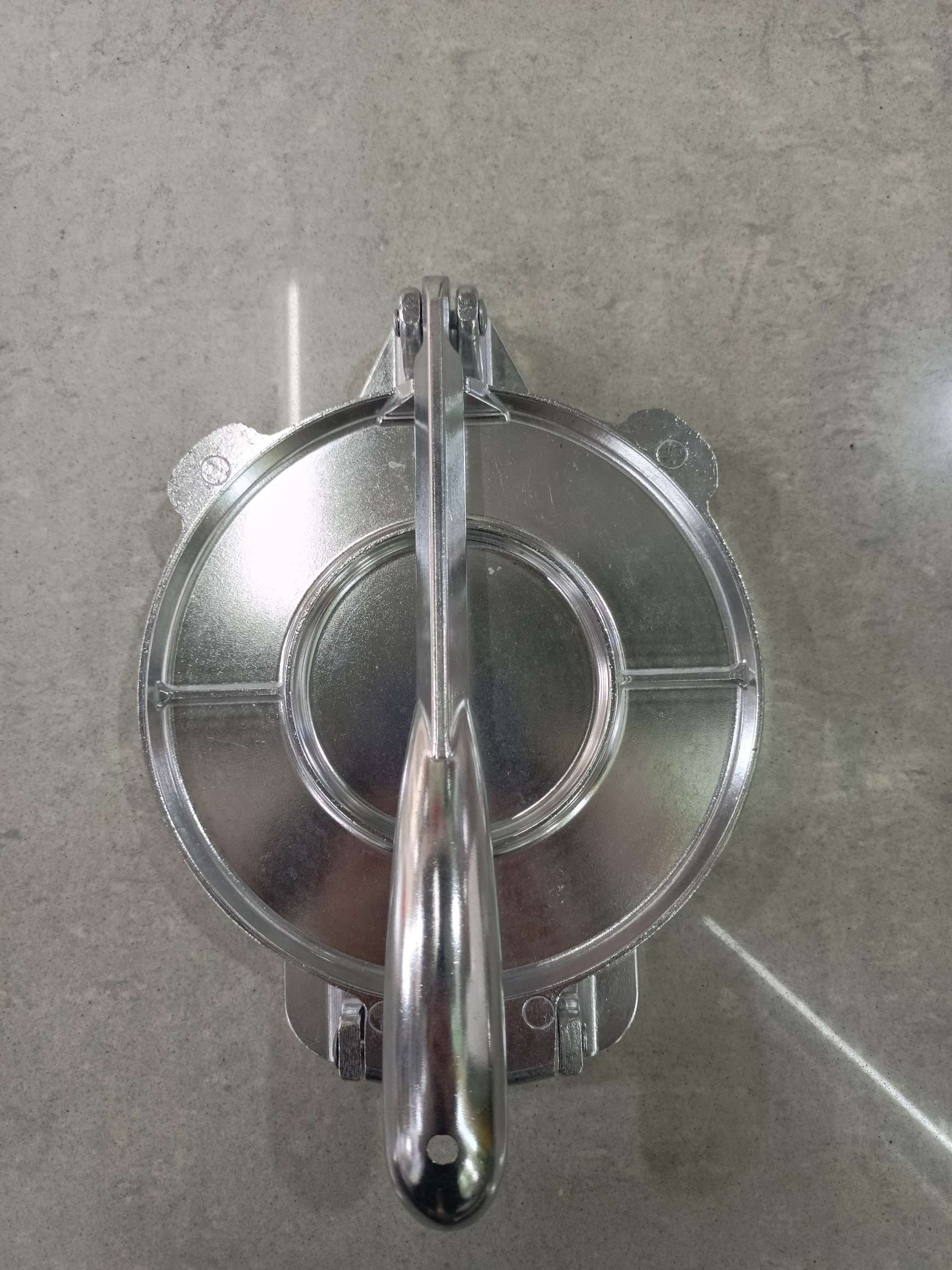 家用厨房手压式饺子皮压皮器DIY铝合金手动压饼器圆形厨房压饼机