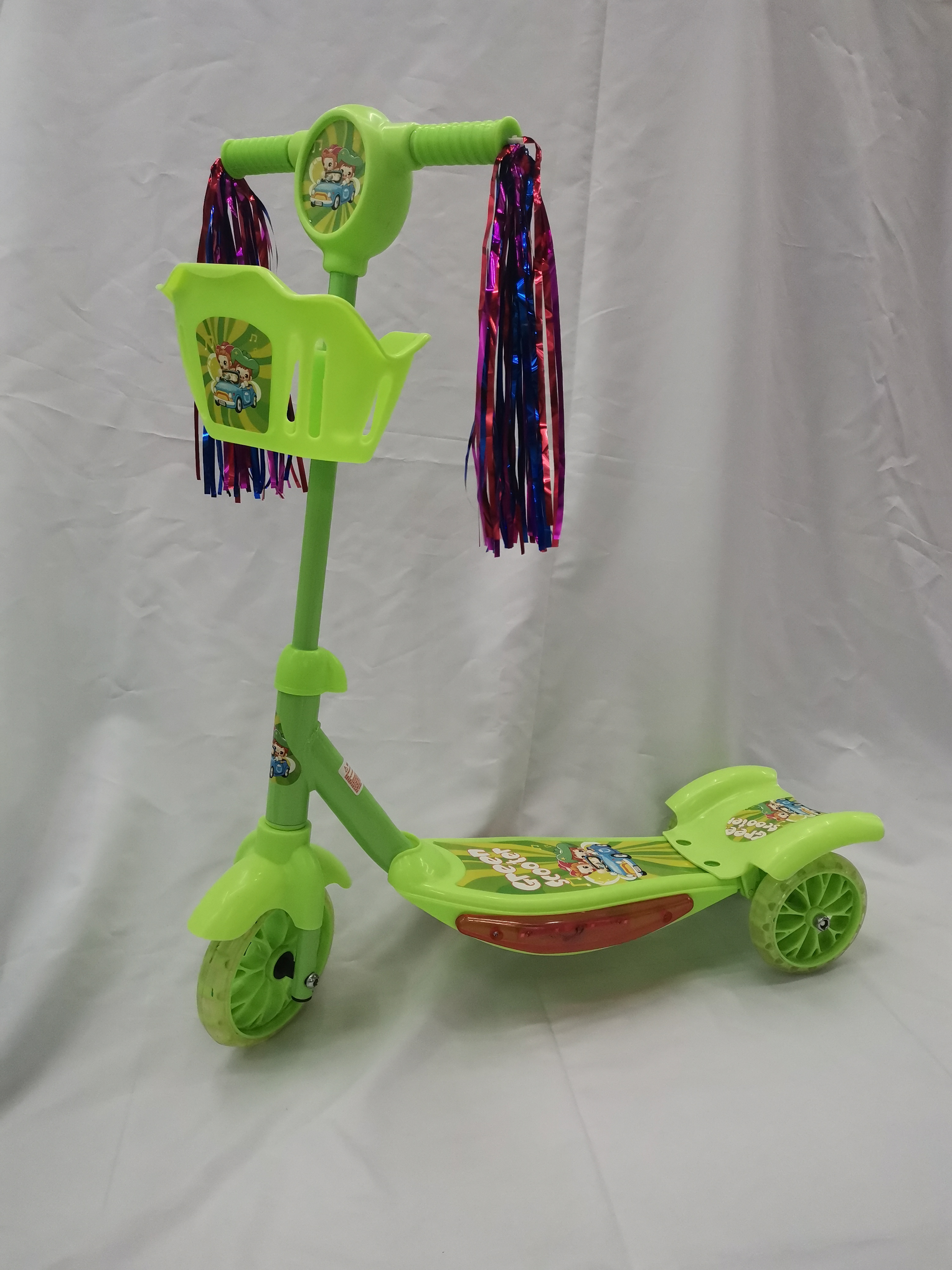 1313 Battery box small tricycle with lights and music Application Scenario