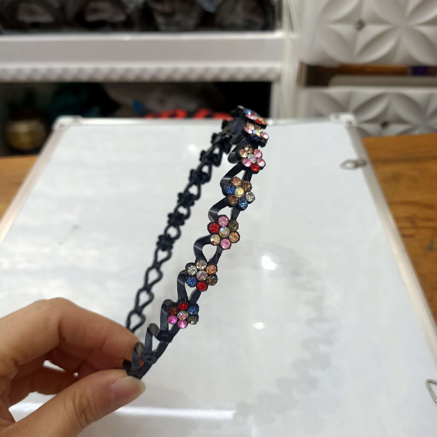 头扣/塑料头扣/大气塑料头扣白底实物图