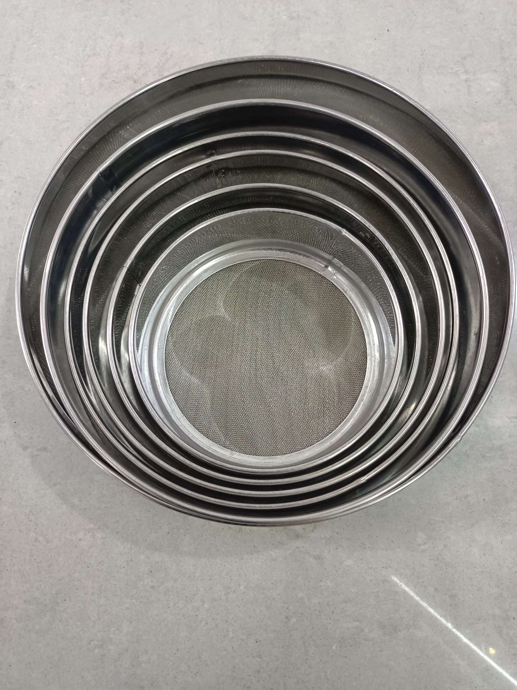 厂家直销手持不锈钢塑料面粉筛圆形多尺寸可选密网药筛粉筛详情图4