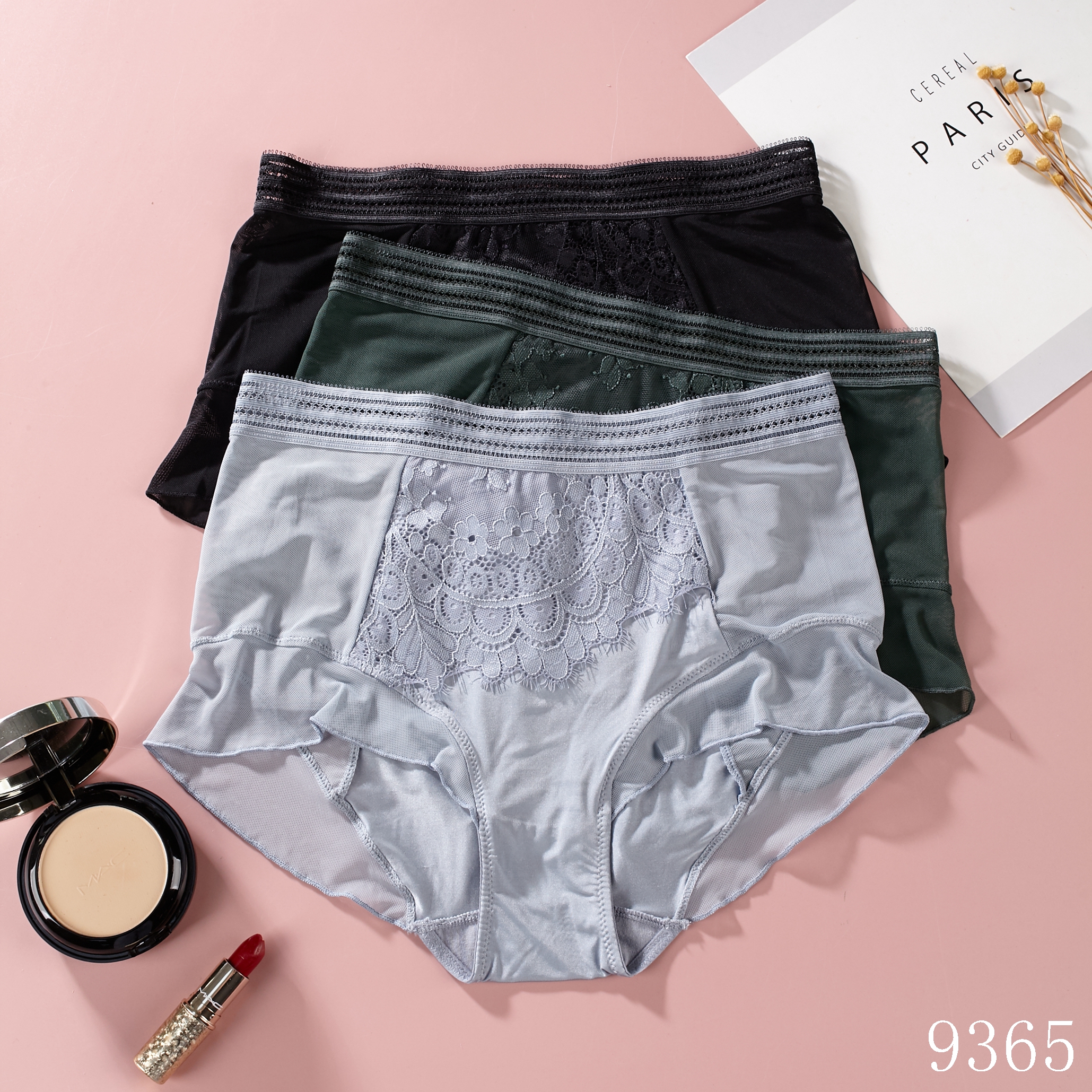 The Mystery of the Magic Box: Sexy women's mid-waist thin shorts, transparent lace triangle pants, mesh Specification image