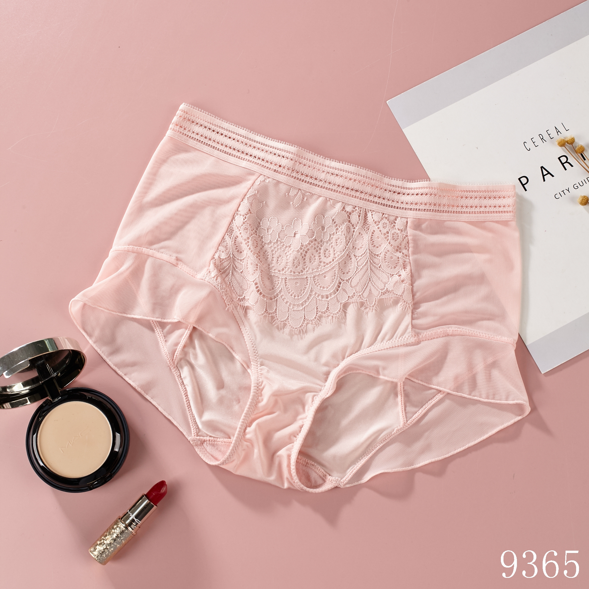 The Mystery of the Magic Box: Sexy women's mid-waist thin shorts, transparent lace triangle pants, mesh Item Picture