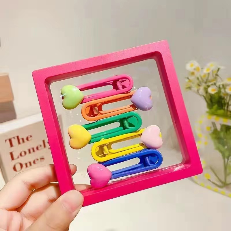 A new Korean children's cute candy bean hair clip cartoon clip parent-child set for girls, featuring a hollowed-out hair clip headpiece